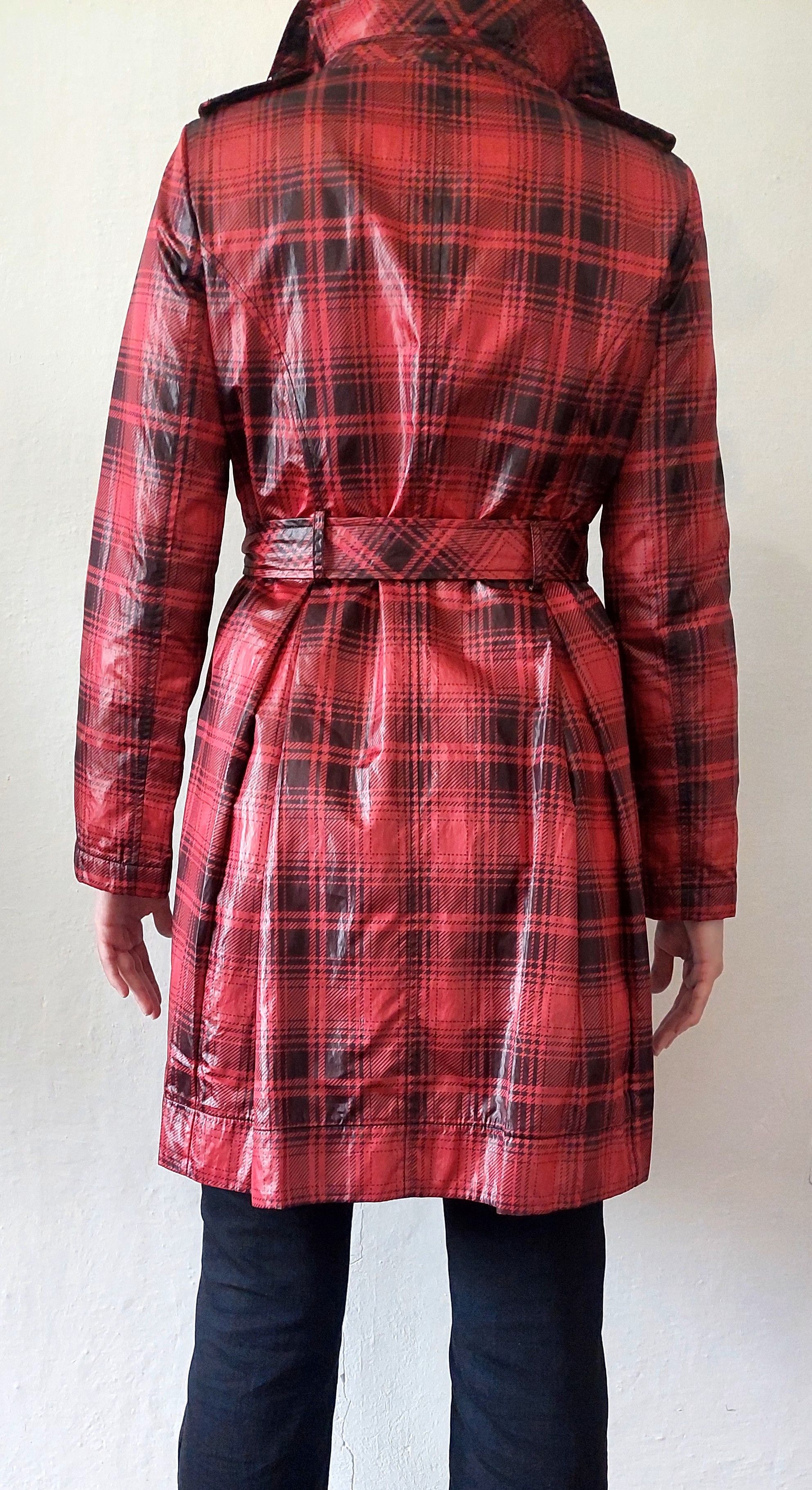 Love Moschino Love Moschino Red Tartan Rain Trench Coat Size IT 40 US 4 Size S / US 4 / IT 40 - 2 Thumbnail