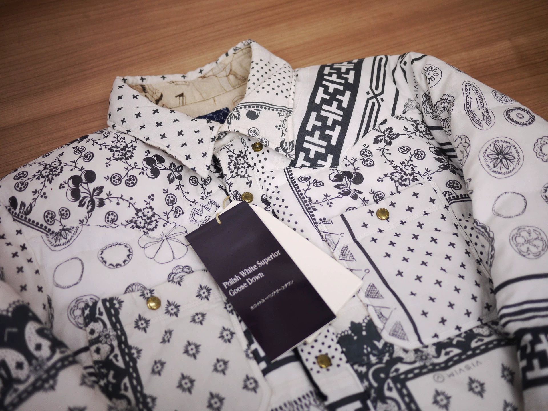 Visvim Visvim 18AW ICT Kerchief Down Jkt White Bandana 3 Size US L / EU 52-54 / 3 - 3 Thumbnail