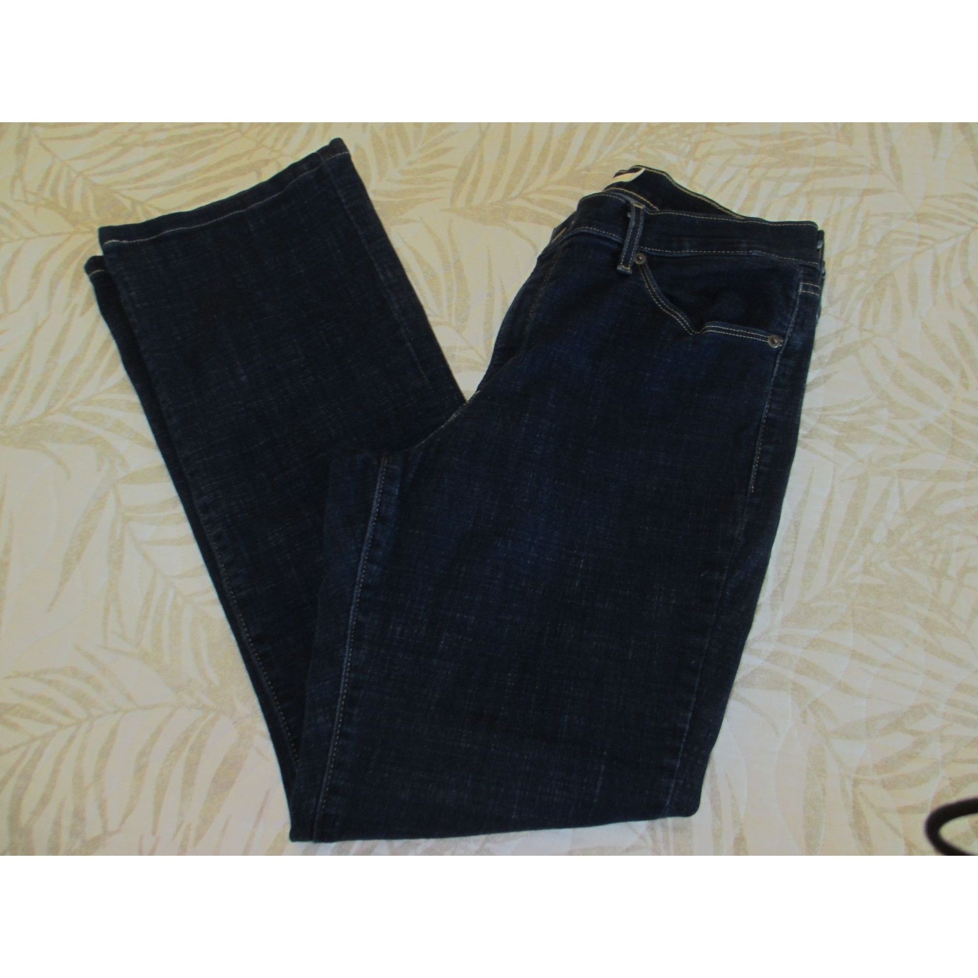 Levi's Levis Womens Classic Bootcut Jeans Size 12 Dark Wash Denim Size 34" / US 12 / IT 48 - 2 Thumbnail