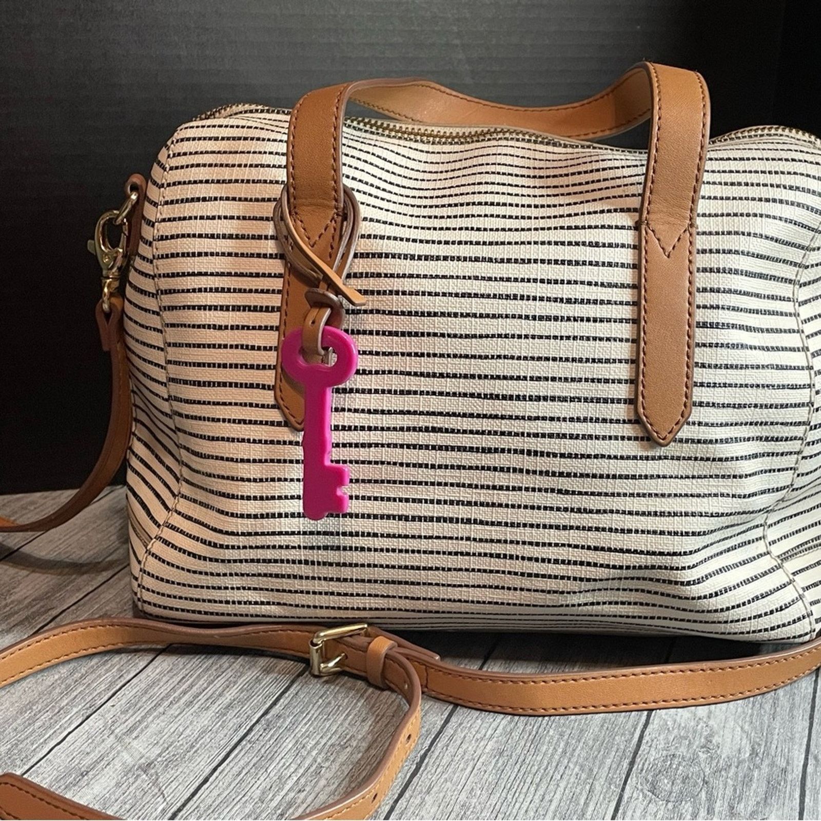Fossil Fossil Sydney Satchel Original WhiteBlack Stripe Size ONE SIZE - 2 Thumbnail