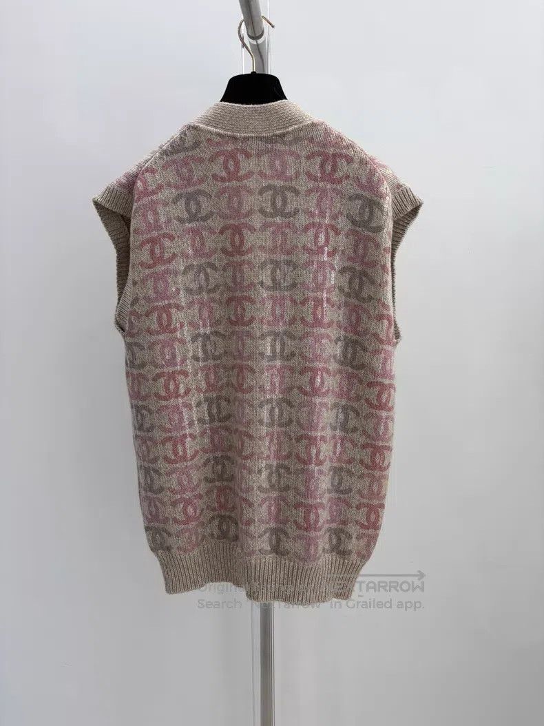 Chanel Chanel Pink sequin double C logo knitted cardigan vest Size XS / US 0-2 / IT 36-38 - 2 Thumbnail