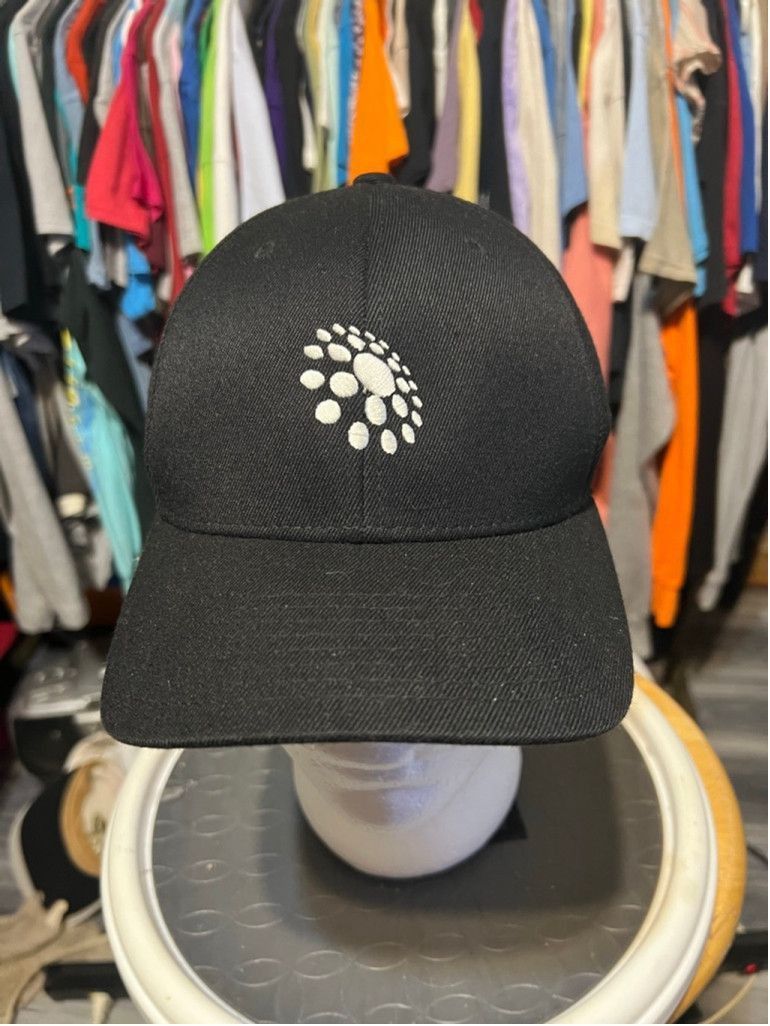 Lids Men's Lids Flexfit Black White Logo Baseball Cap S-M Size ONE SIZE - 1 Thumbnail