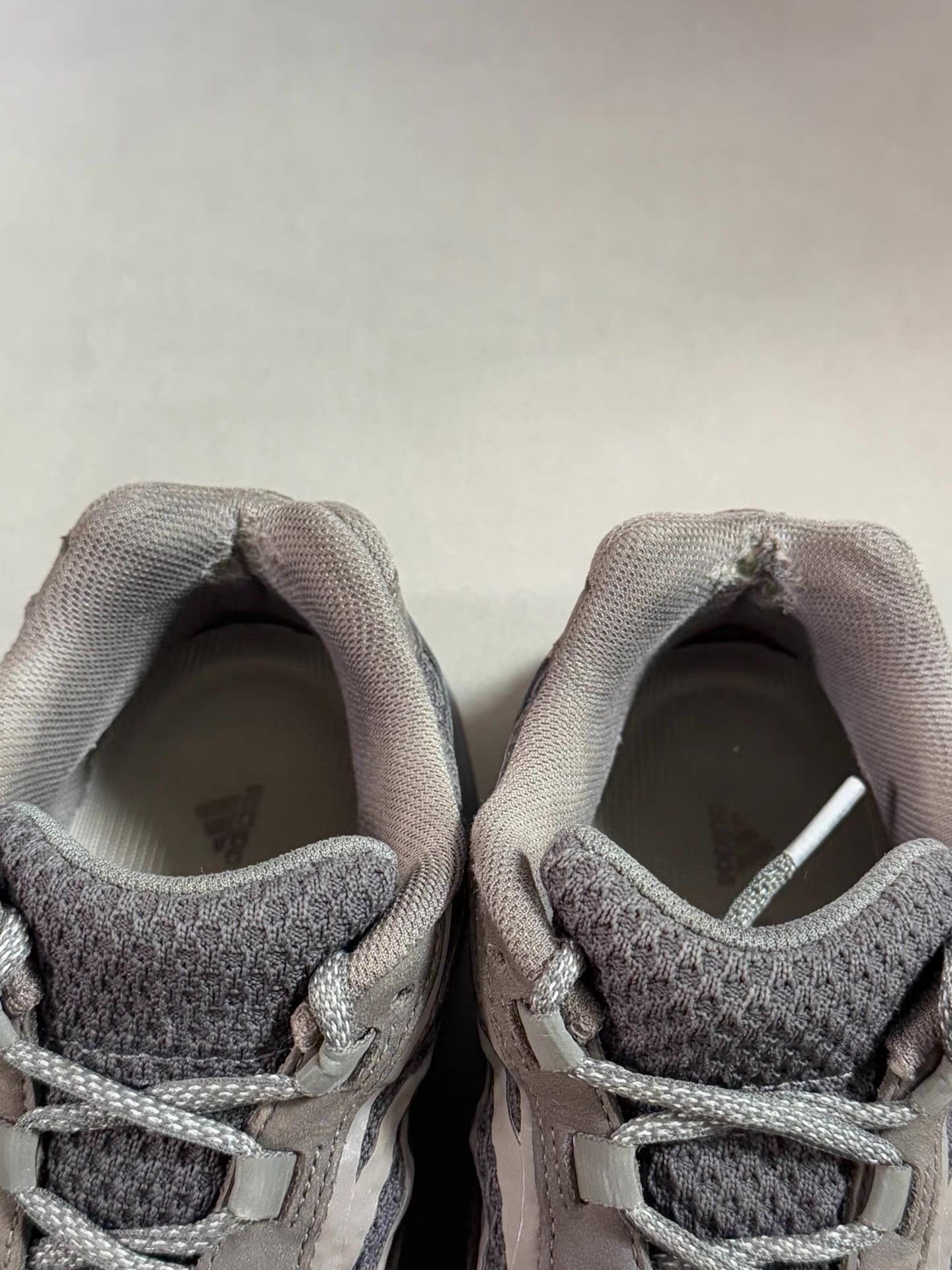 Yeezy Yeezy 700 V3 Arzareth Ｑ20 Size US 8 / EU 41 - 5 Thumbnail