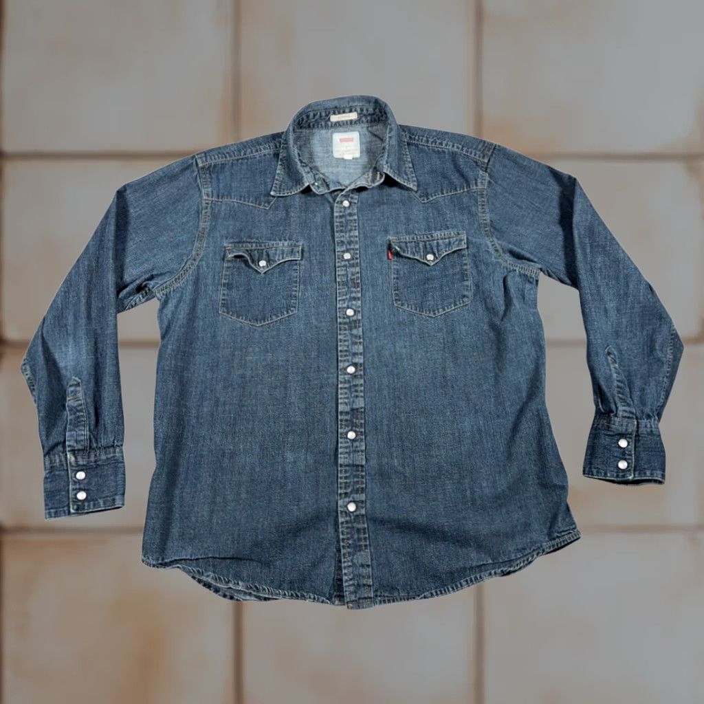 Levi's Levis Western Shirt Denim Blue Dark Wash Pearl Snap Regular Fit Adult LARGE Shirts Mens Size US L / EU 52-54 / 3 - 1 Thumbnail