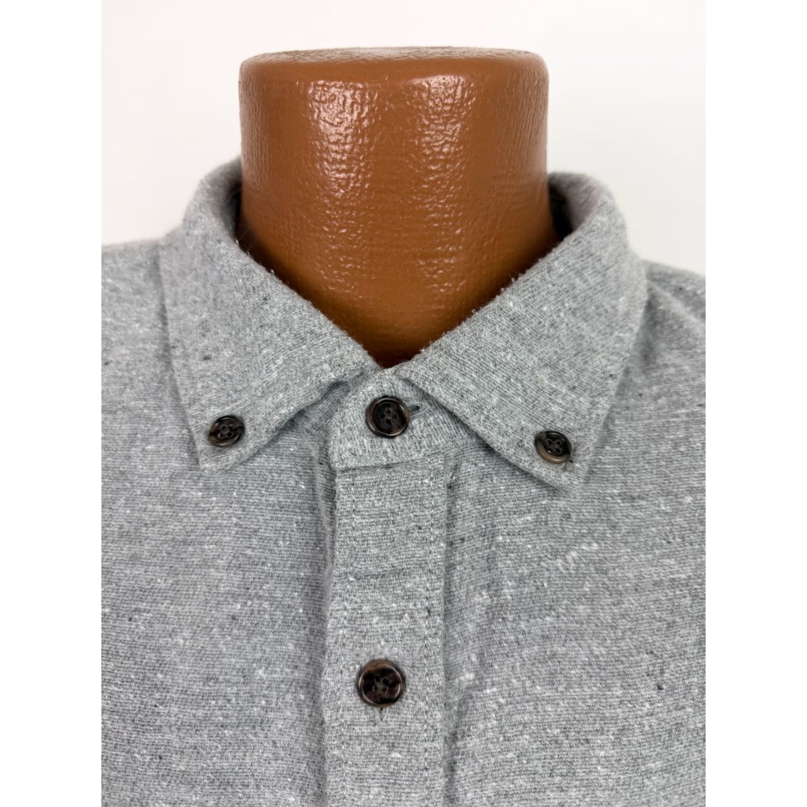 Gap Gap Button-Up Shirt Men 2XL Flannel Heavyweight Gray - Solid, Long Sleeve, Collared, Gap Size US XXL / EU 58 / 5 - 3 Thumbnail