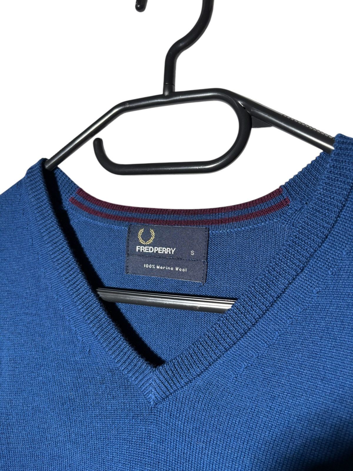 Fred Perry Fred Perry Sweater Jumper Pullover V-Neck Wool Classic Size US S / EU 44-46 / 1 - 3 Thumbnail