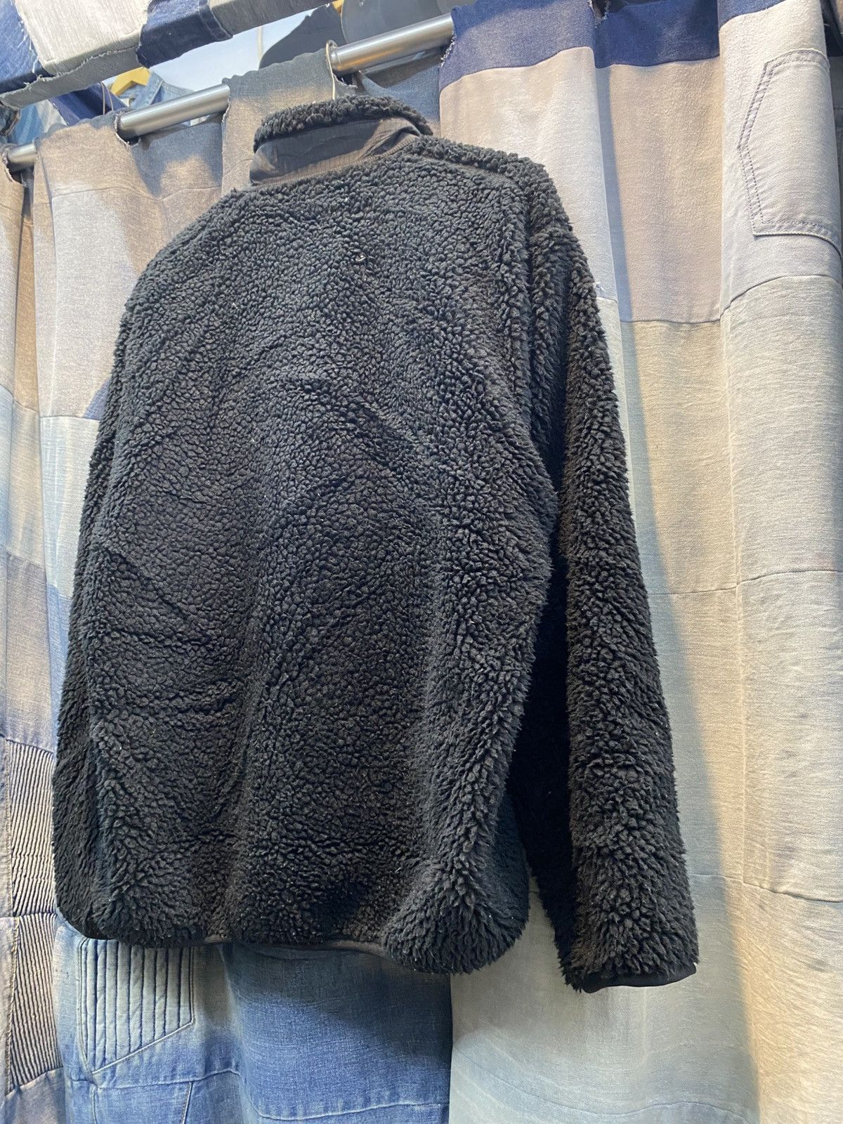 Uniqlo Uniqlo black zip fleece jacket Size US L / EU 52-54 / 3 - 11 Thumbnail