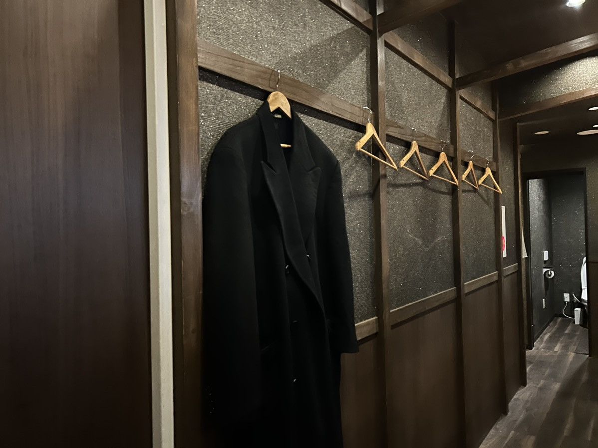 Loro Piana 100% cashmere double breasted, peak lapel trenchcoat Size US L / EU 52-54 / 3 - 7 Thumbnail