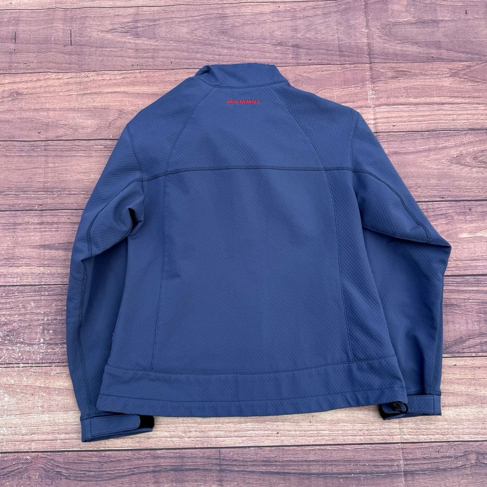 Mammut Mammut Softshell Full Zip Jacket Women’s S BLUE / PURPLE, Regular, All Seasons, Windproof, Zipper Pockets, Casual, Outdoor Size S / US 4 / IT 40 - 4 Thumbnail