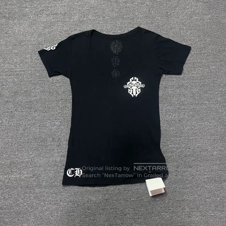 Chrome Hearts CHROME HEARTS Size S V-neck short-sleeved T-shirt with blac Size US S / EU 44-46 / 1 - 1 Thumbnail