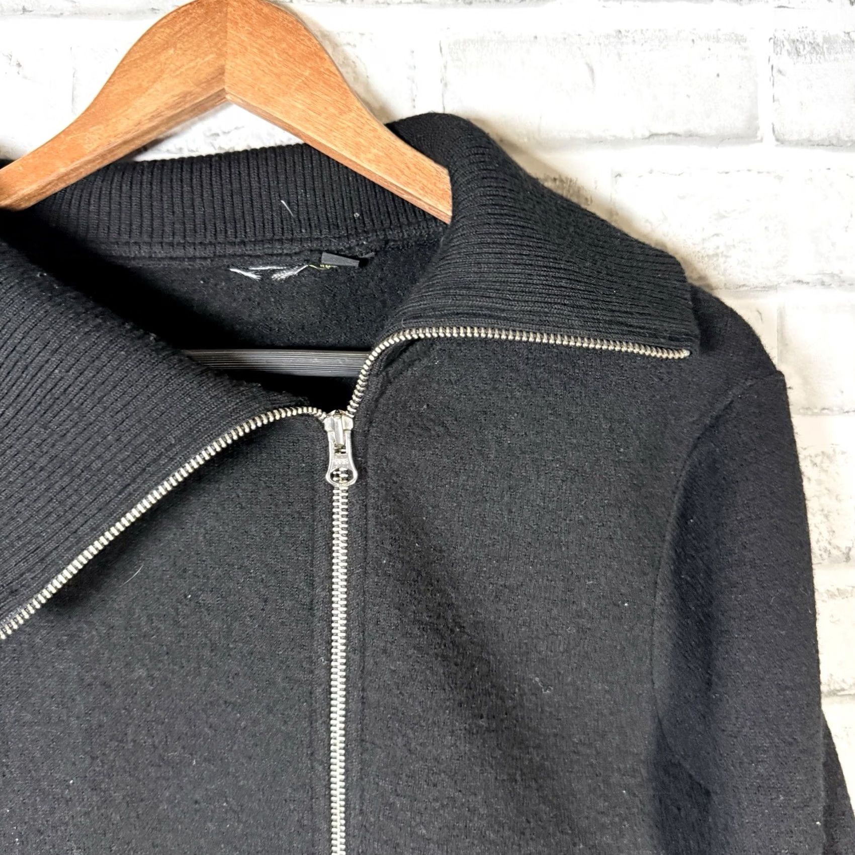 Vintage Kuhl Black Full Zip Sweater Womens Size L Size L / US 10 / IT 46 - 2 Thumbnail