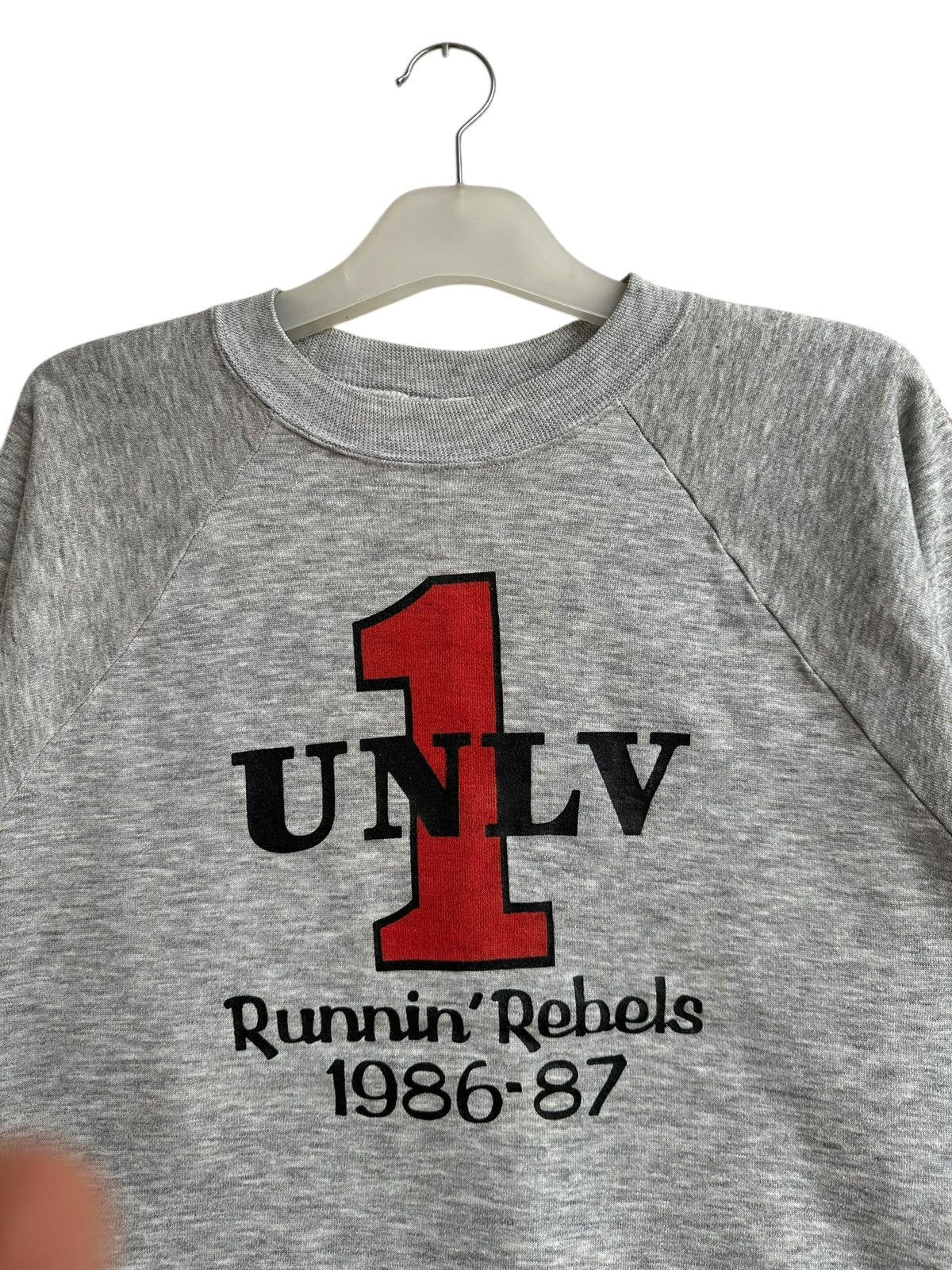 Vintage Vintage University Nevada Las Vegas Runnin’ Rebels 86/87 Size US L / EU 52-54 / 3 - 4 Thumbnail