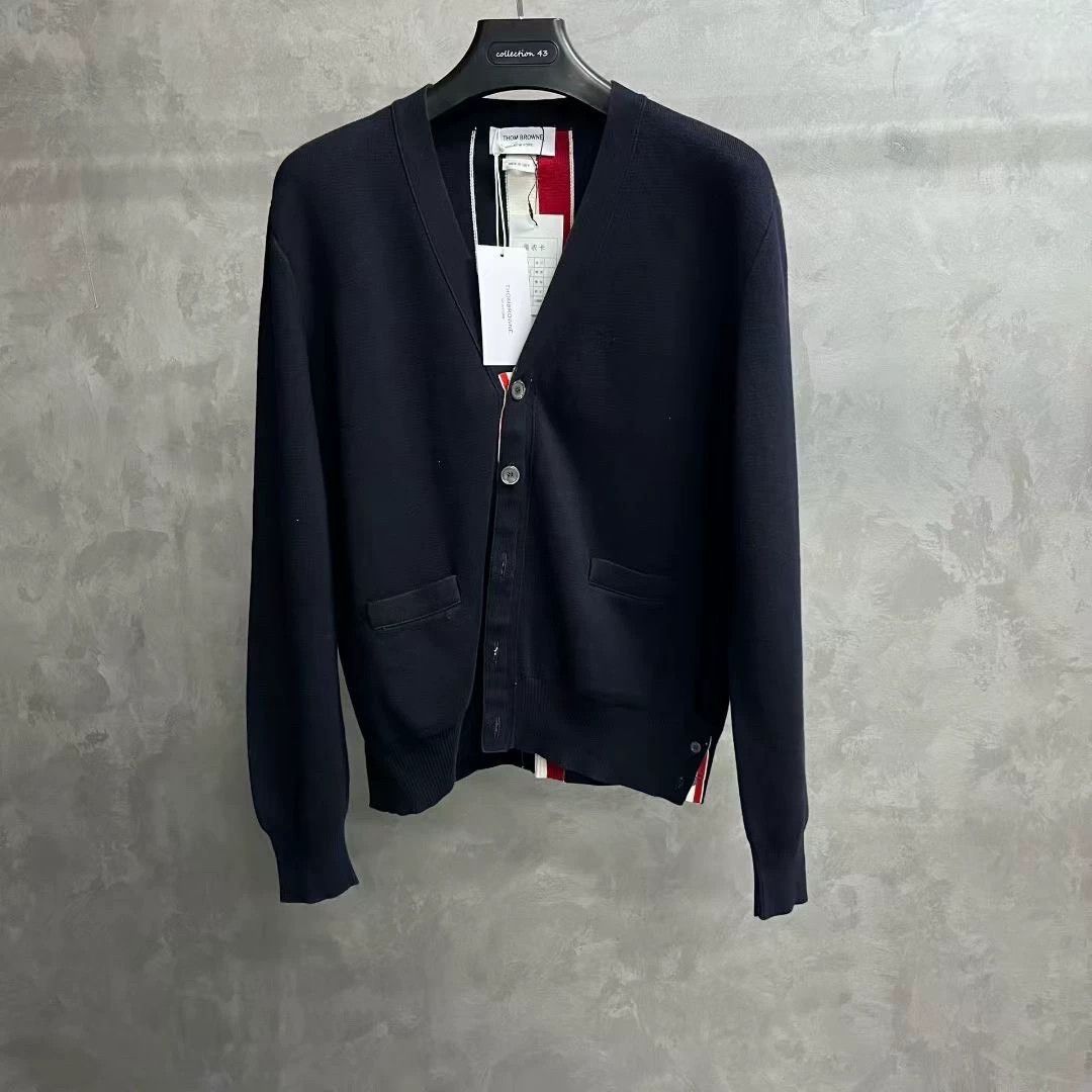 Thom Browne thom browne black v-neck wool sweater Size US M / EU 48-50 / 2 - 1 Thumbnail
