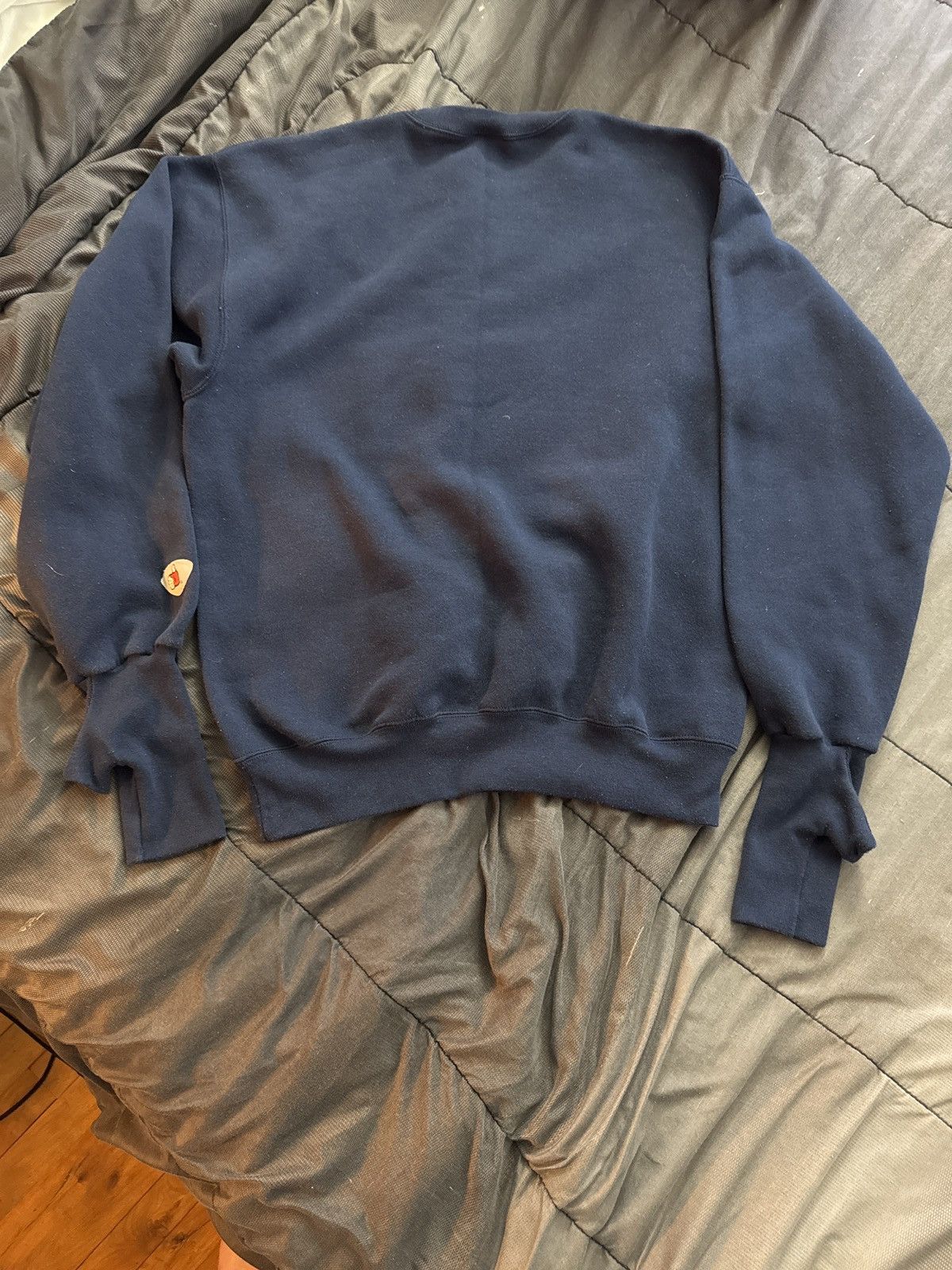 Vintage VINTAGE Handcuffs Crewneck Sweatshirt Size US M / EU 48-50 / 2 - 7 Thumbnail