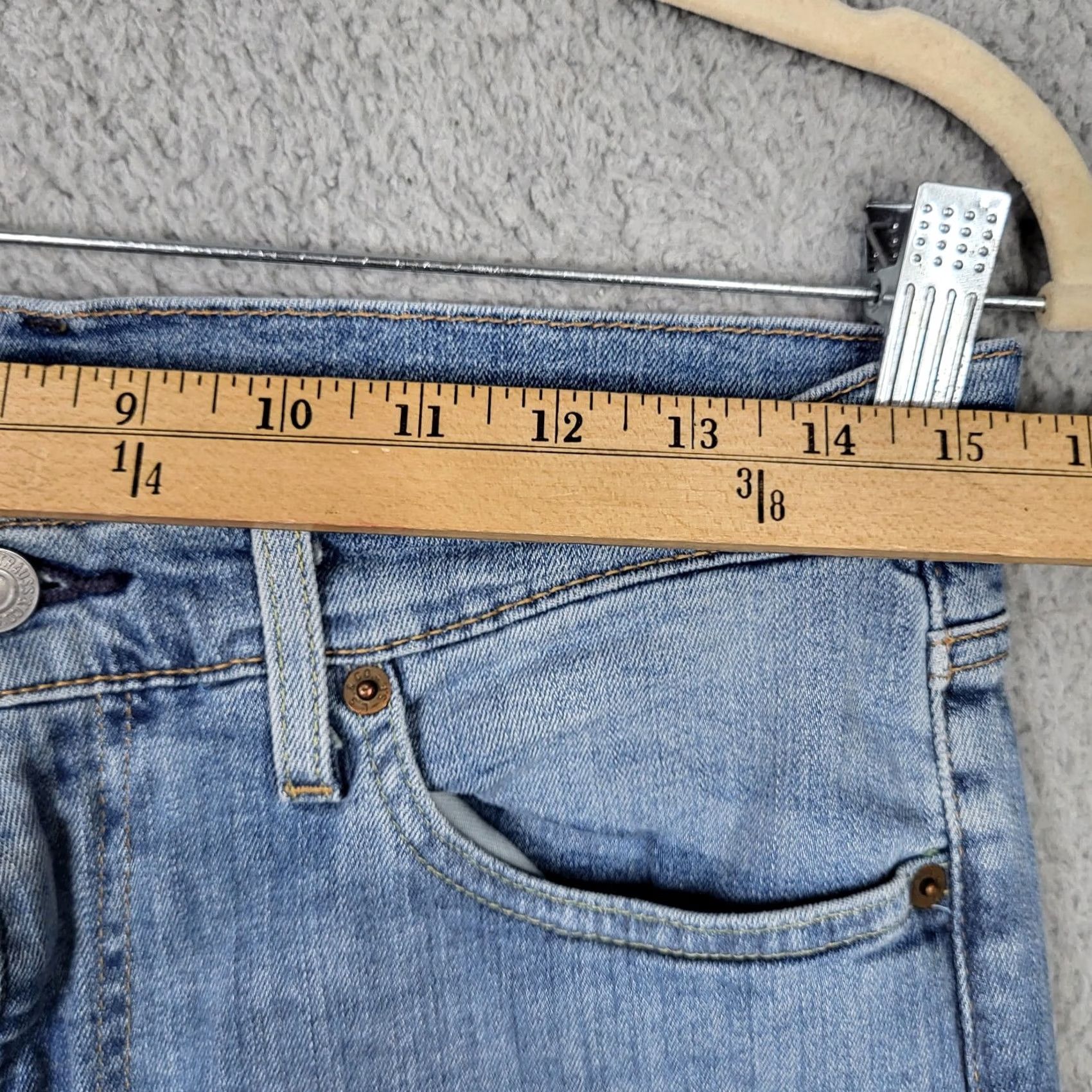 Levi's Levi’s 511 Jeans Men’s Blue Five Pocket Casual Size 32 X 31 Regular Inseam 31 Denim Cotton Polyester Medium Wash Straight Pockets Brand Levi’s Size US 32 / EU 48 - 3 Thumbnail