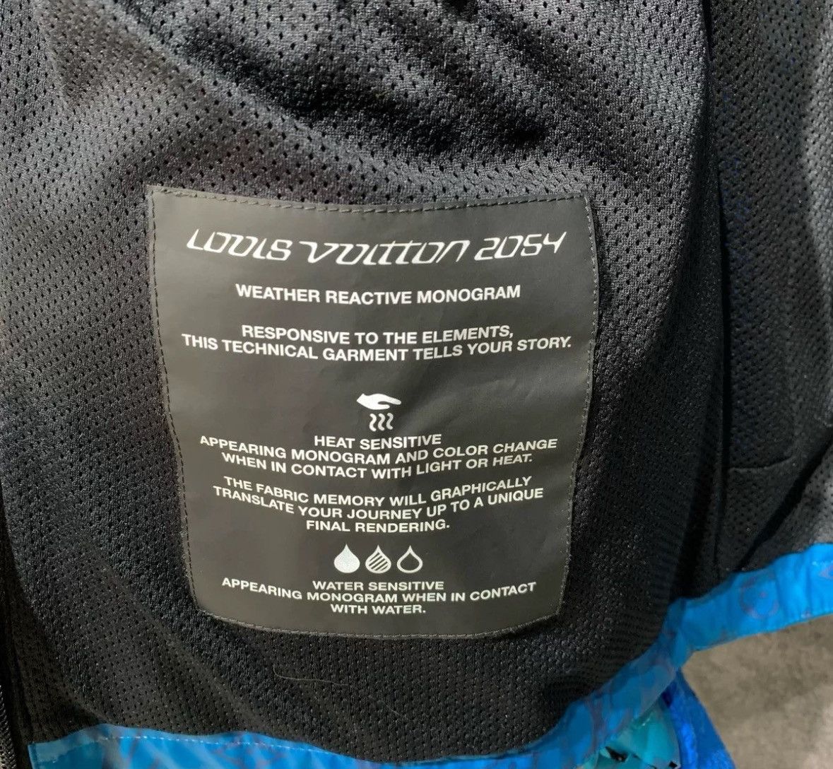 Louis Vuitton Louis Vuitton 2054 temperature blade submachine jacket Size US M / EU 48-50 / 2 - 5 Thumbnail