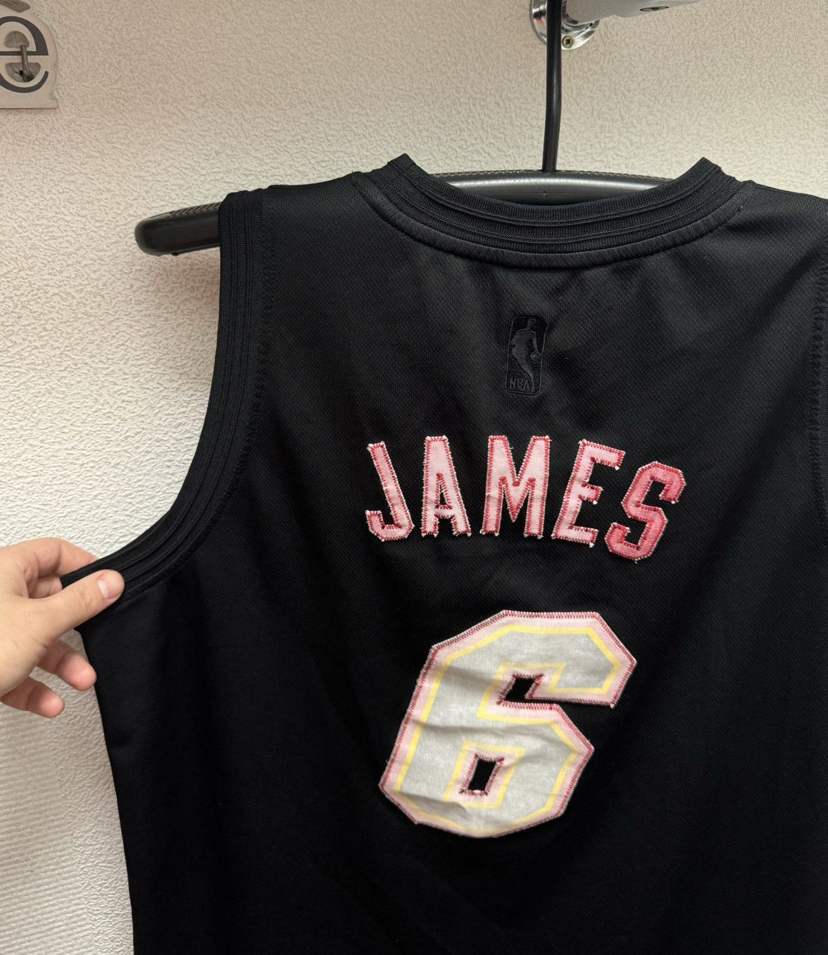 Adidas Lebron James adidas Miami heat NBA SOCCER JERSEY L SZ WADE Size US L / EU 52-54 / 3 - 7 Thumbnail