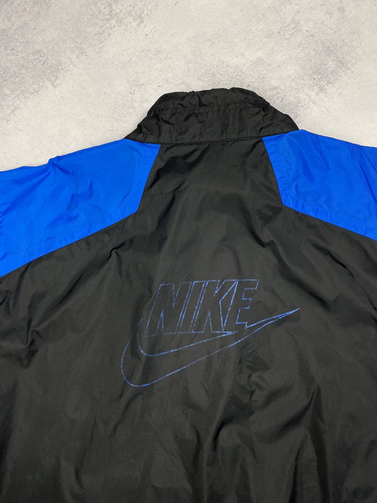 Nike Vintage 90s Nike Windrunner Activewear Light Track Jacket Size US L / EU 52-54 / 3 - 4 Thumbnail