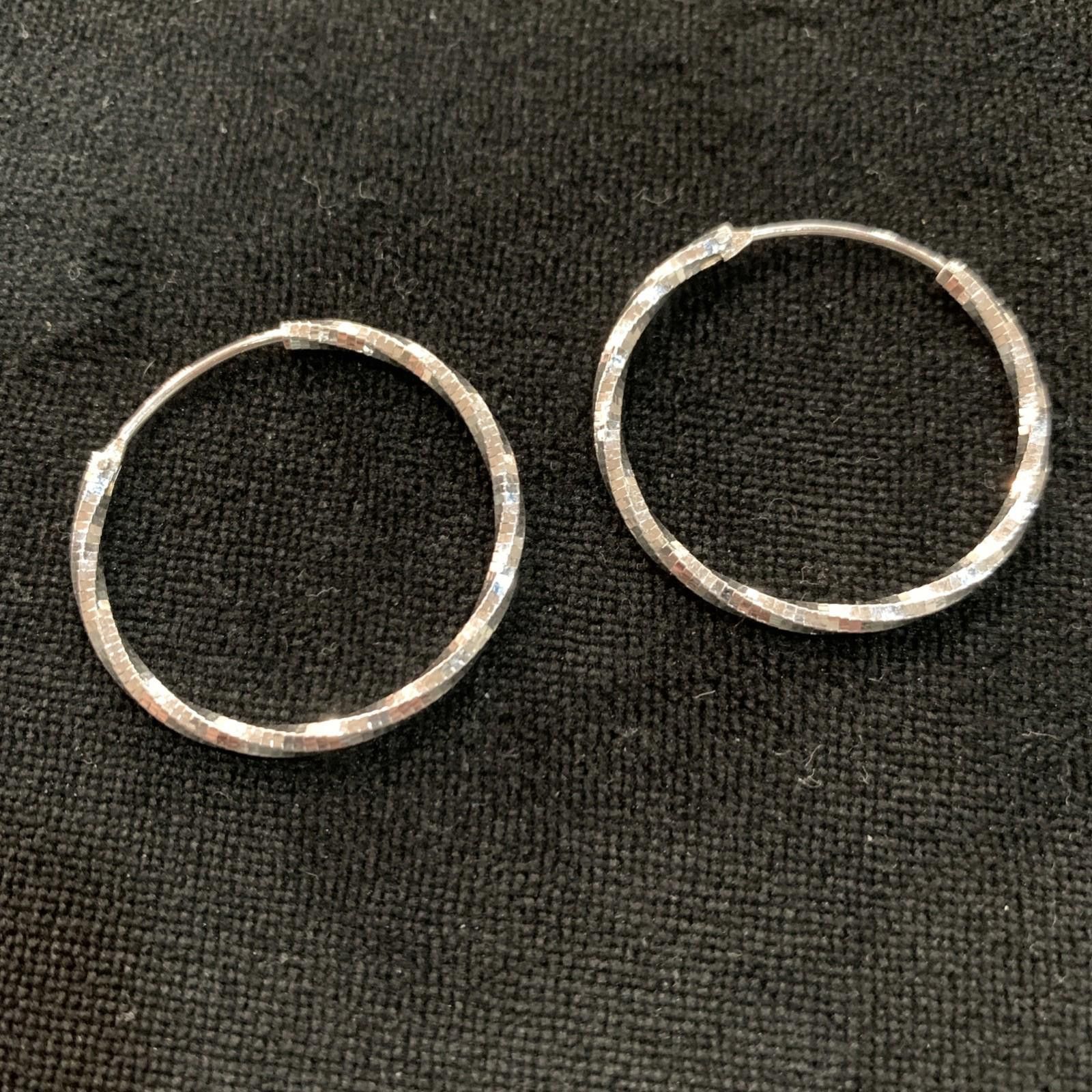 Sterling Silver Sterling Silver 925 - Latch Earrings - SM Twisted Hoops Size ONE SIZE - 1 Thumbnail