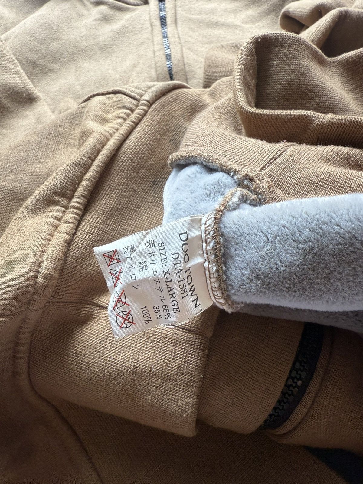 Dogtown × Vintage Dog Town hoodie Size US L / EU 52-54 / 3 - 9 Thumbnail