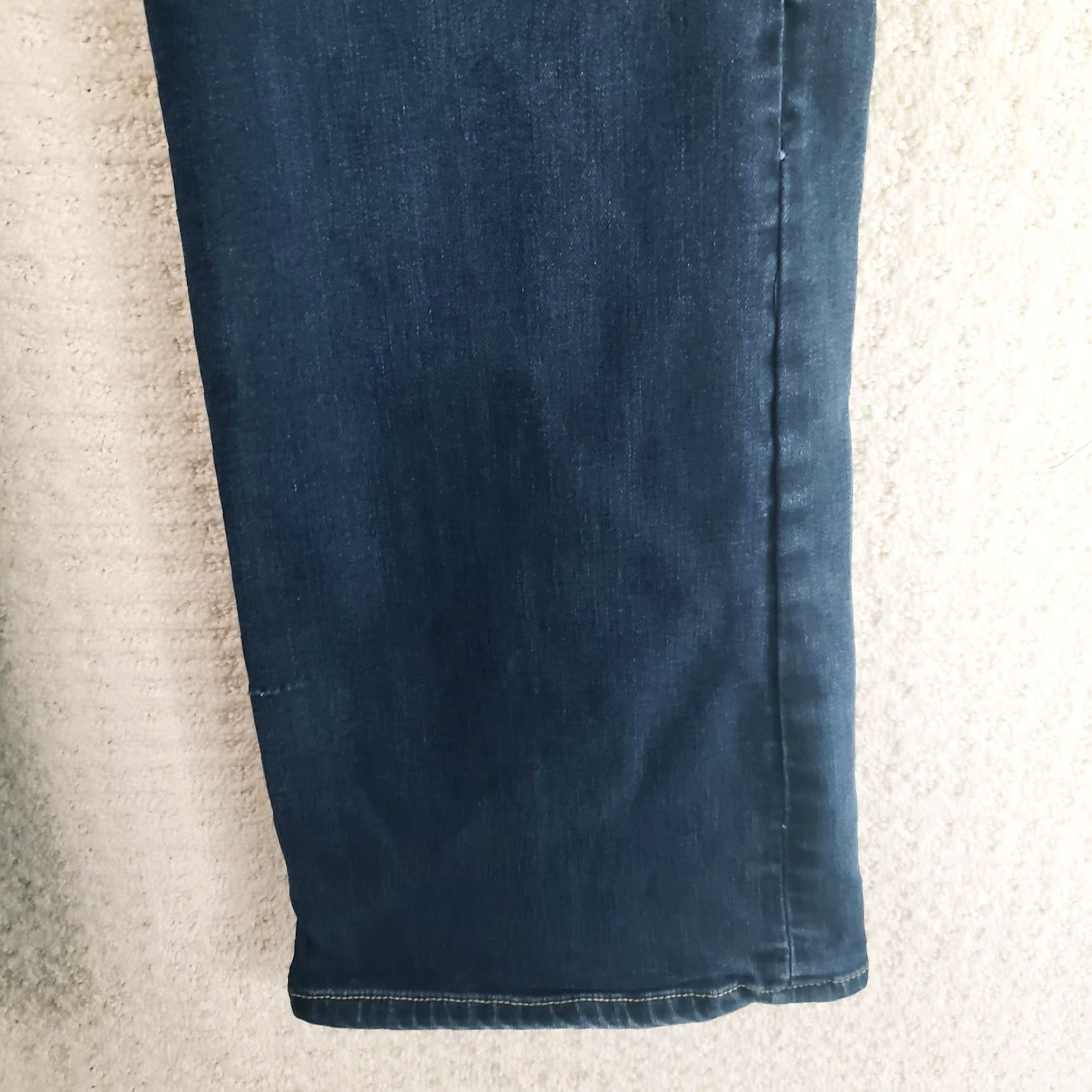 Lucky Brand Lucky Brand Jeans Women 12 Denim Ankle Ultra Low Rise Stretch Blue 29in Inseam Womens Regular Pocket Logo S/L N/A Size 34" / US 12 / IT 48 - 6 Thumbnail