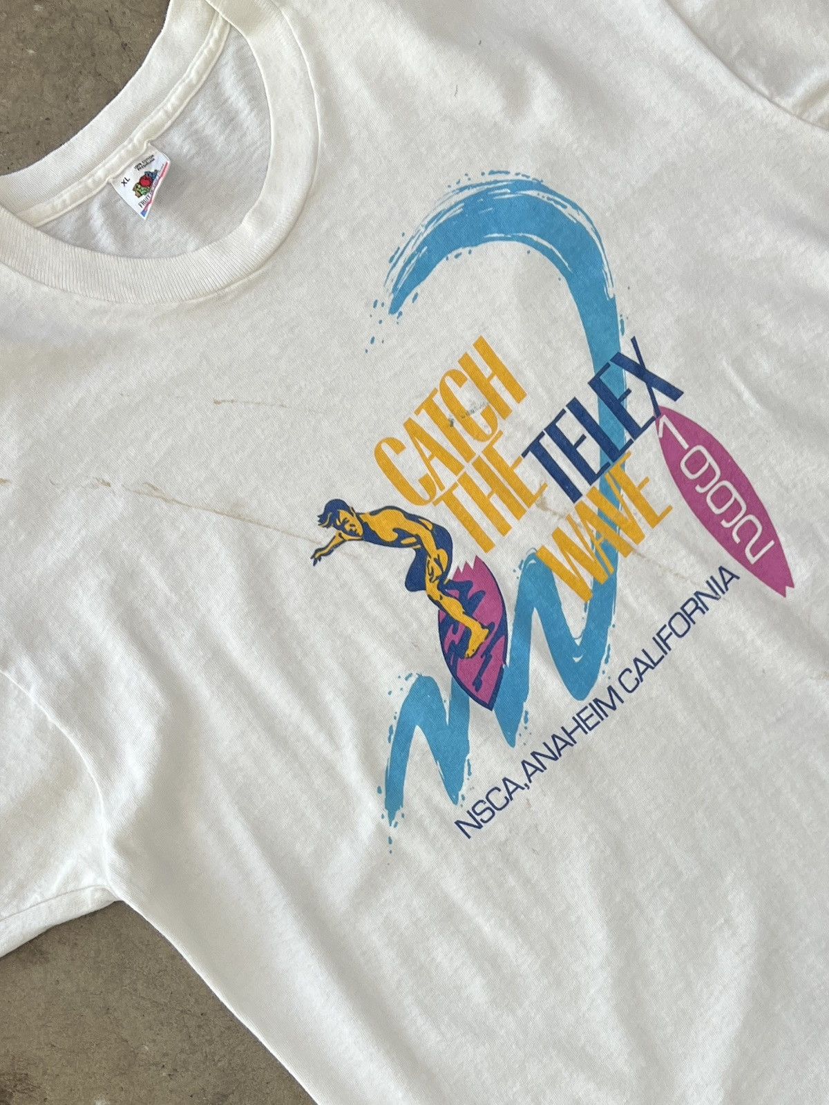 Vintage Vintage 1992 Catch the Wave Telex Surf Tee Single Stitch XL Size US XL / EU 56 / 4 - 1 Thumbnail