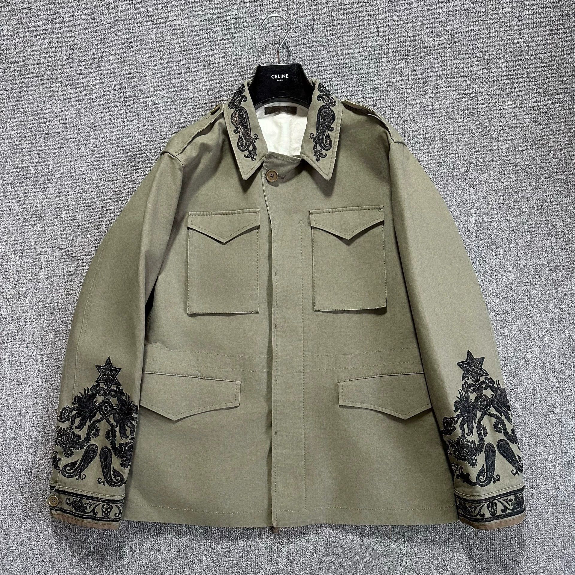 Alexander McQueen olive green embroidered military jacket Size US L / EU 52-54 / 3 - 1 Thumbnail