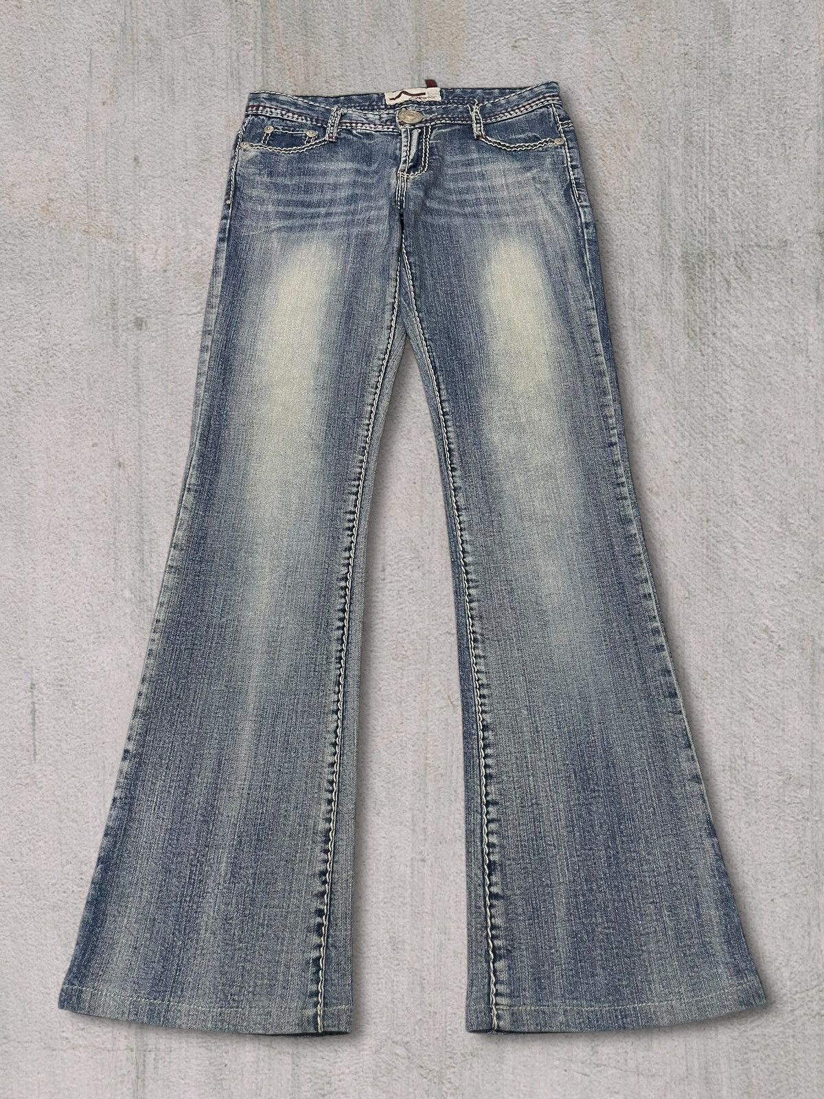 Japanese Brand Vintage Y2K Womenswear Bold Stitch Blue Wash Bootcut Jeans Size 29" - 4 Thumbnail