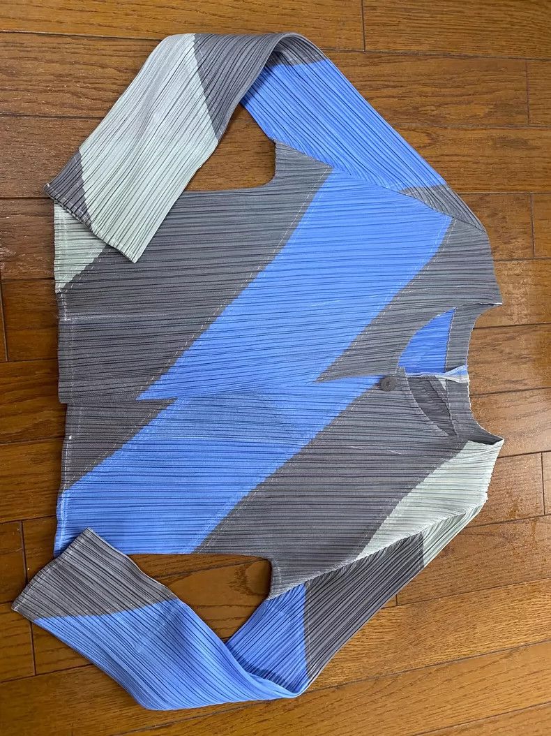 Issey Miyake Geometric cardigan