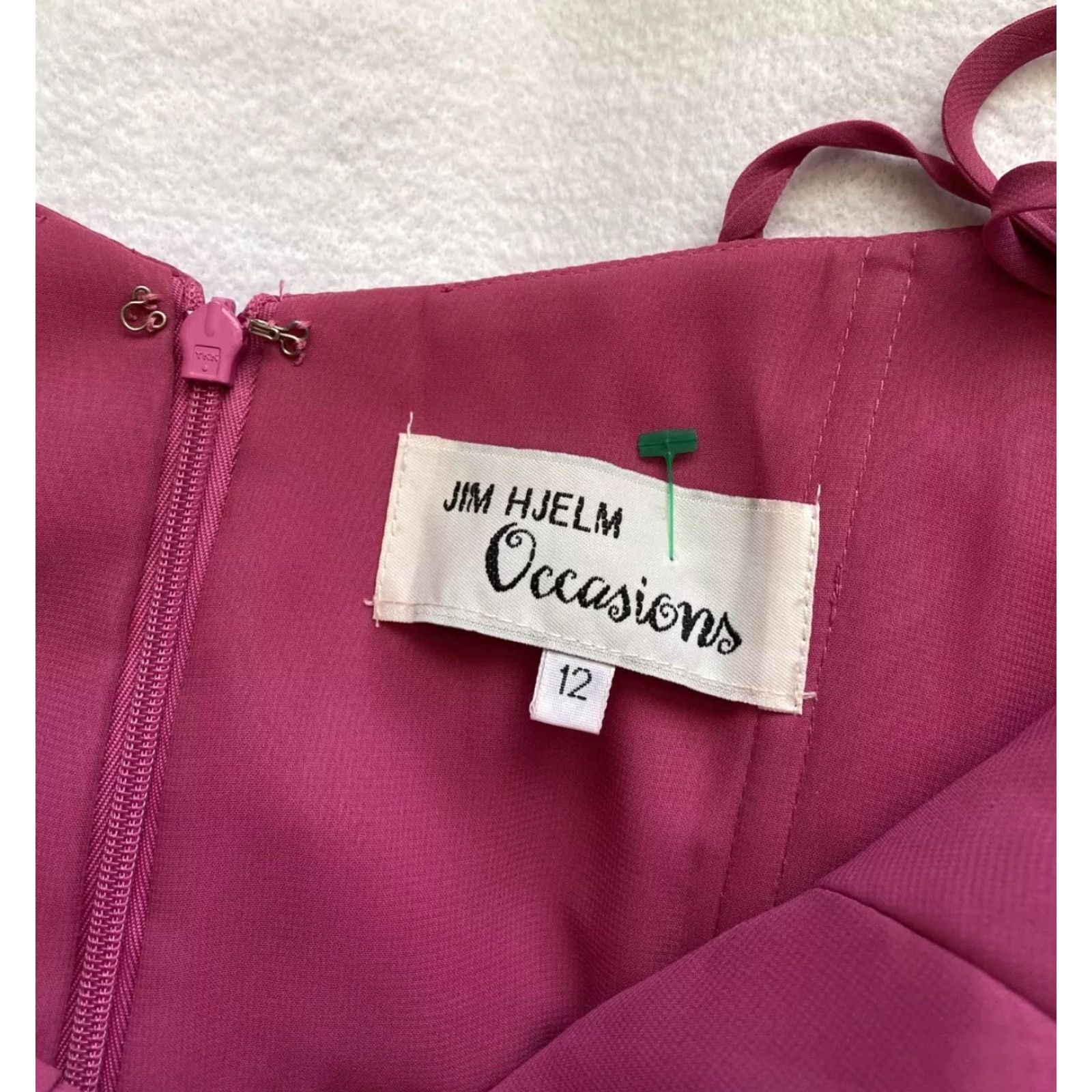 Vintage Jim Hjelm Occasions Gown Women's Size 12 Magenta Polyester Long Sleeveless V-Neck Dress Size XL / US 12-14 / IT 48-50 - 5 Thumbnail