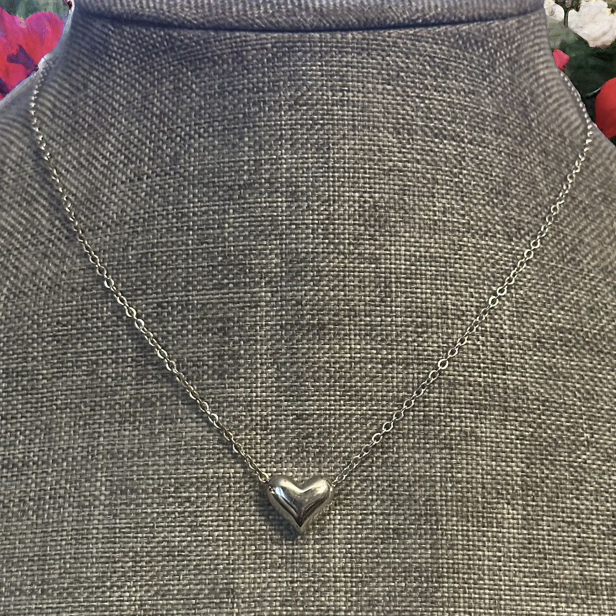Other Stainless Steel sliding puffed heart necklace Size ONE SIZE - 1 Thumbnail