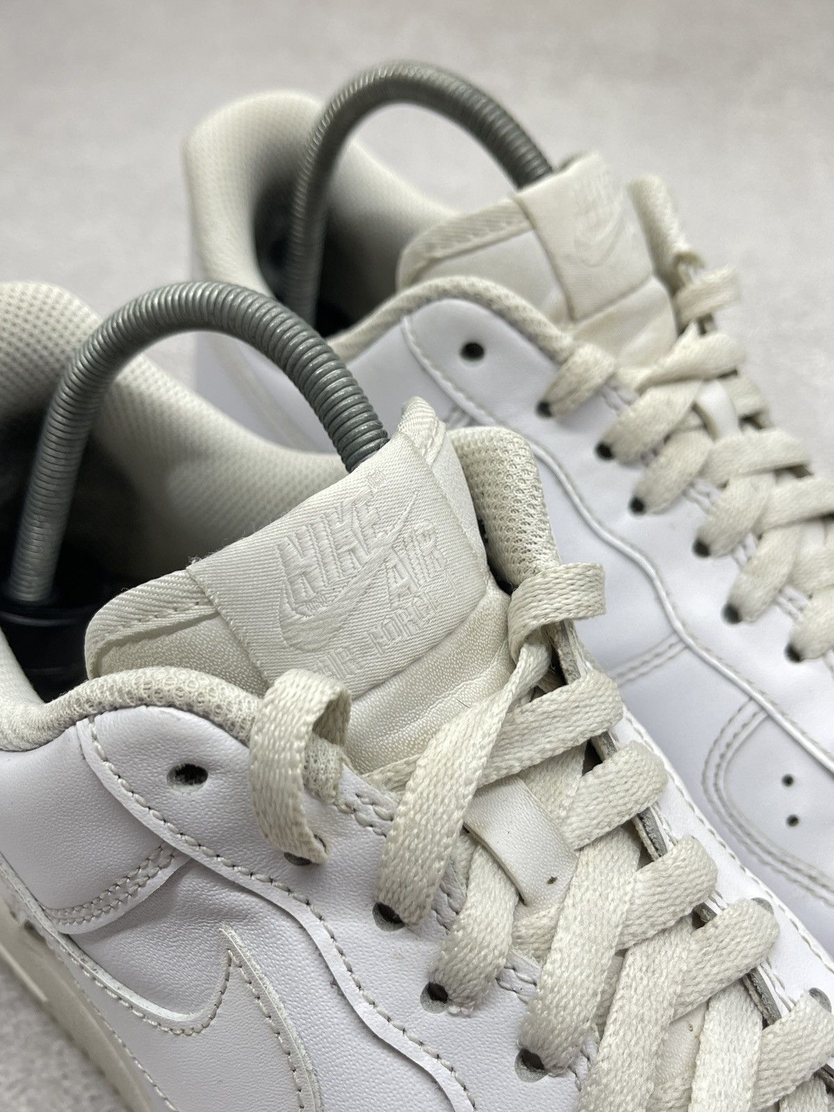 Nike Mens Nike Air Force 1 Triple White Leather Sneakers Y2K TECH Size US 9 / EU 42 - 8 Thumbnail