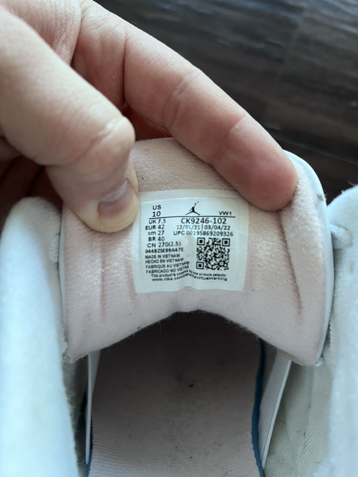Jordan Brand Jordan Retro 3 Neopolitan Size US 8.5 / EU 41-42 - 6 Thumbnail