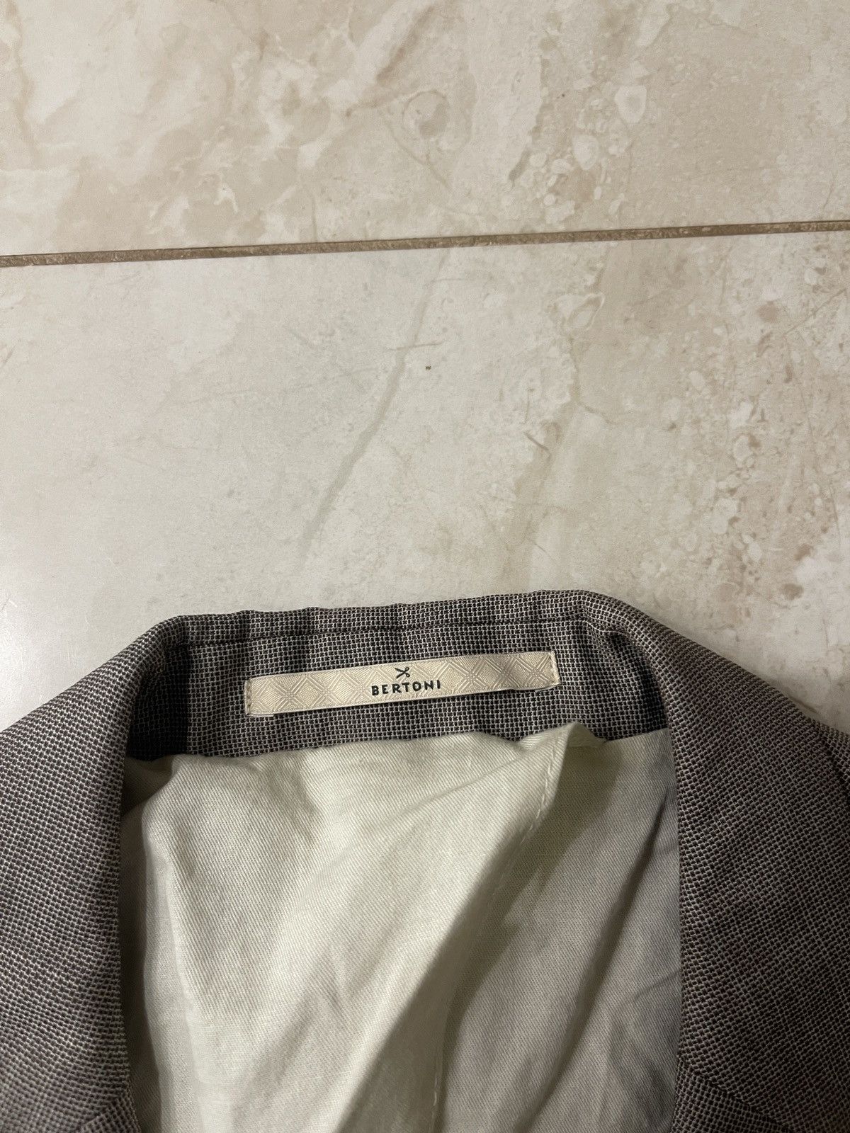 Designer Designer light blazer sport coat Bertoni wool classic jacket Size 38R - 6 Thumbnail