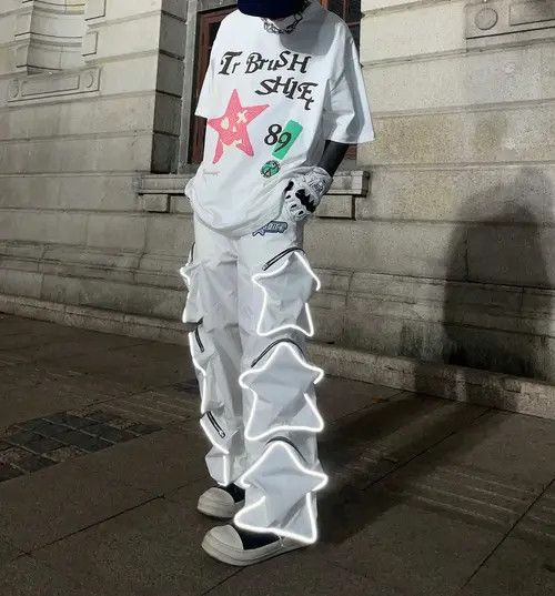 VIBE Reflective Stars 3D Pocket Wide Leg Pants Size US 32 / EU 48 - 1 Thumbnail
