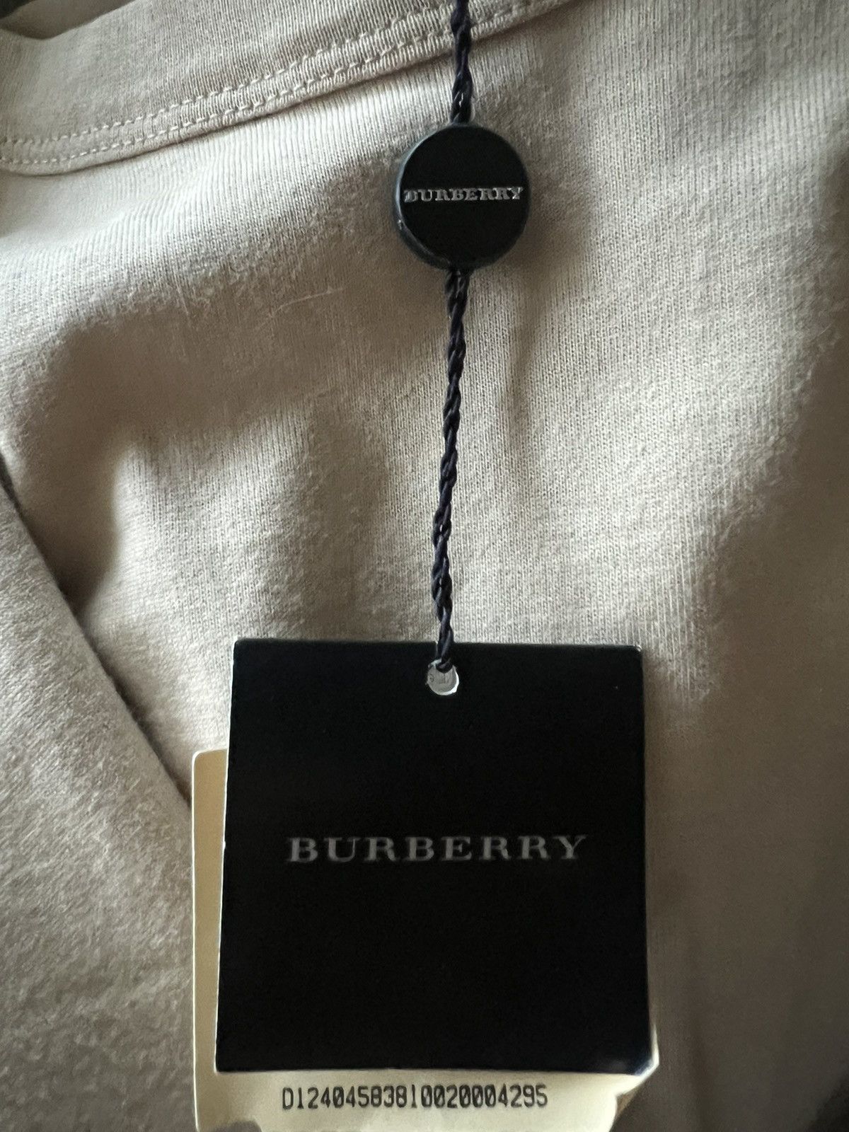 Burberry Burberry Hidden Trin T-Beige Long Sleeve Size US XS / EU 42 / 0 - 3 Thumbnail