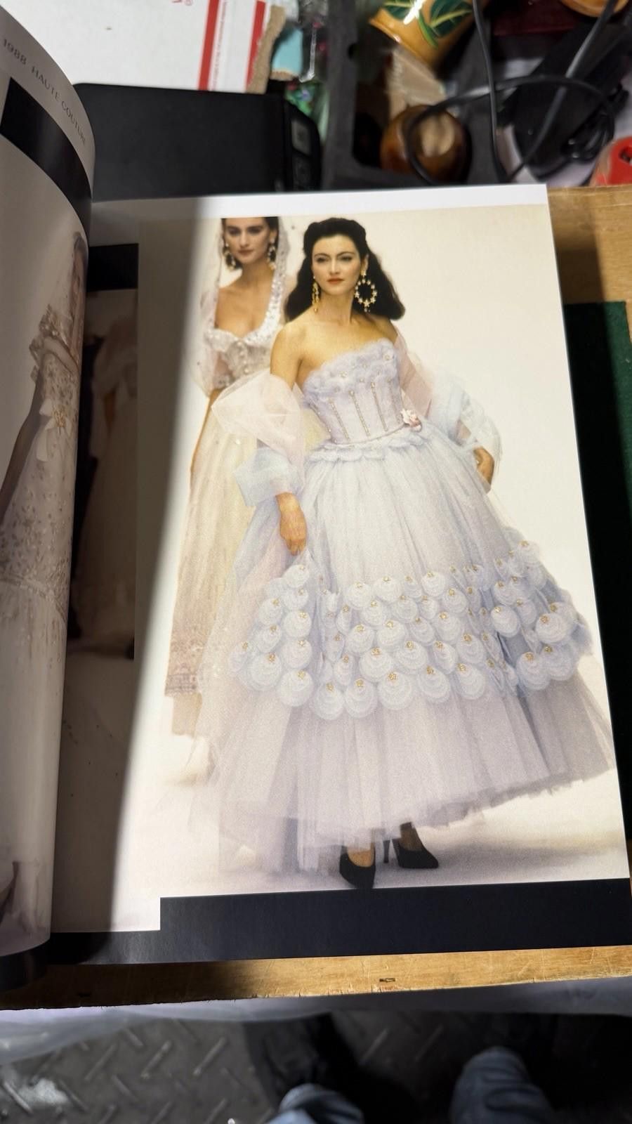 Other Chanel Catwalk Hardcover Book Fashion Size ONE SIZE - 7 Thumbnail