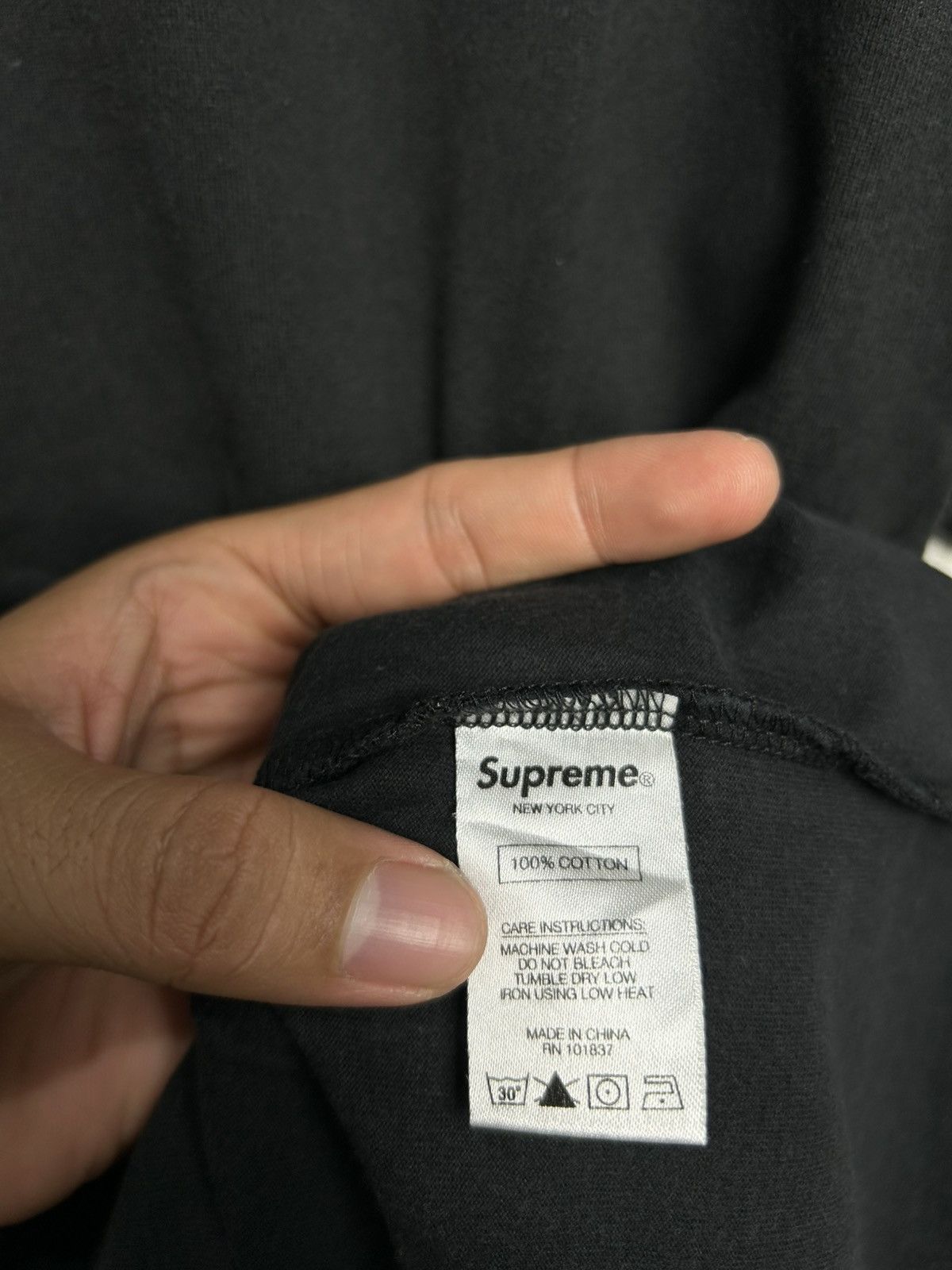 Supreme Supreme reflective small box tee Size US L / EU 52-54 / 3 - 6 Thumbnail