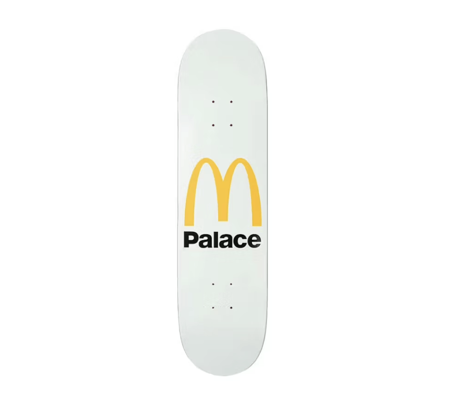 MOSCHINO - 新品未使用　PALACE MOSCHINO HUGS 8.375 新品未使用PALACE MOSCHINO HUGS 8.375