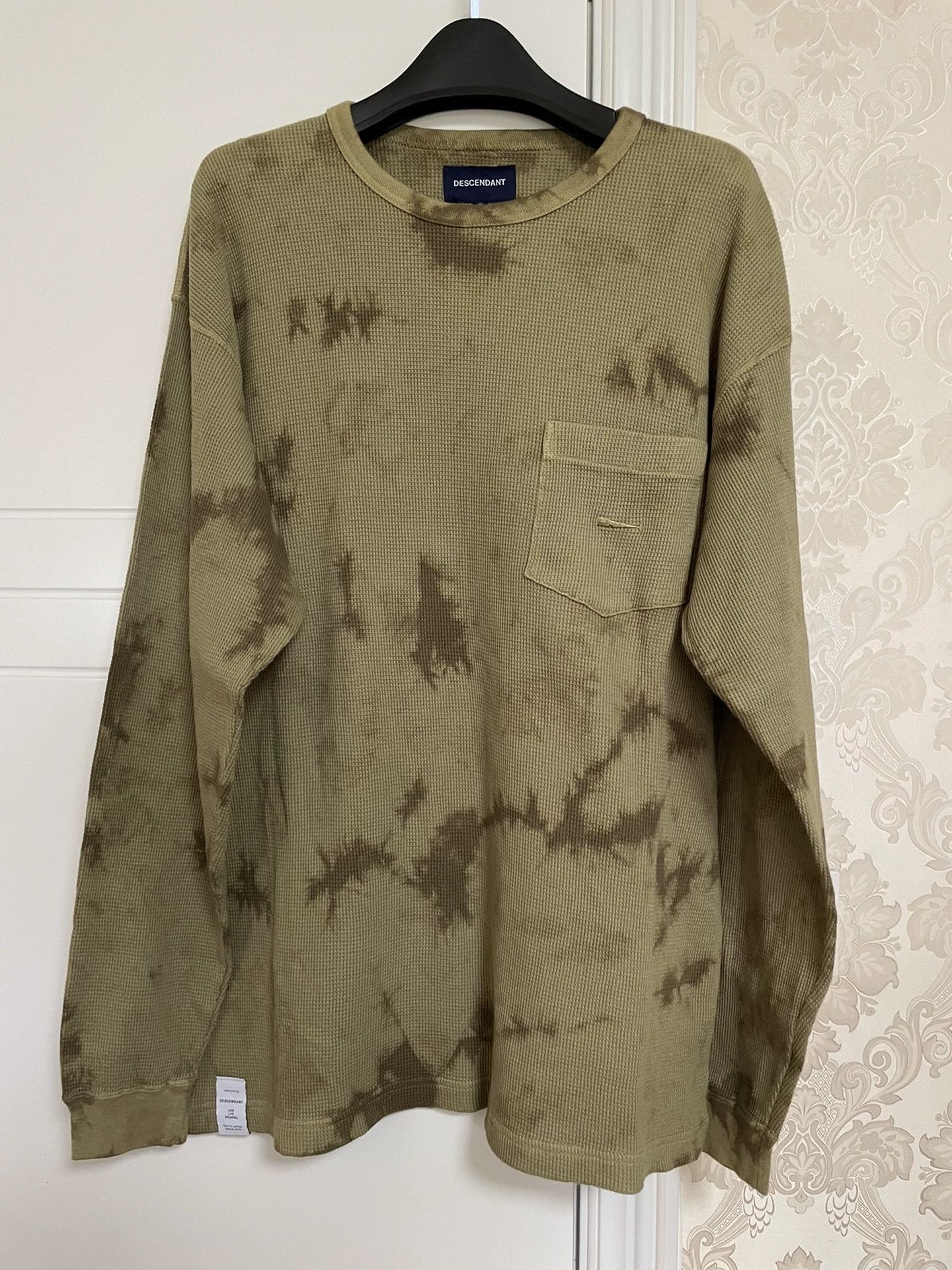 Descendant DESCENDANT Smoke Tie Dye Waffle LS Tee Size M Worn Once Size US M / EU 48-50 / 2 - 1 Thumbnail