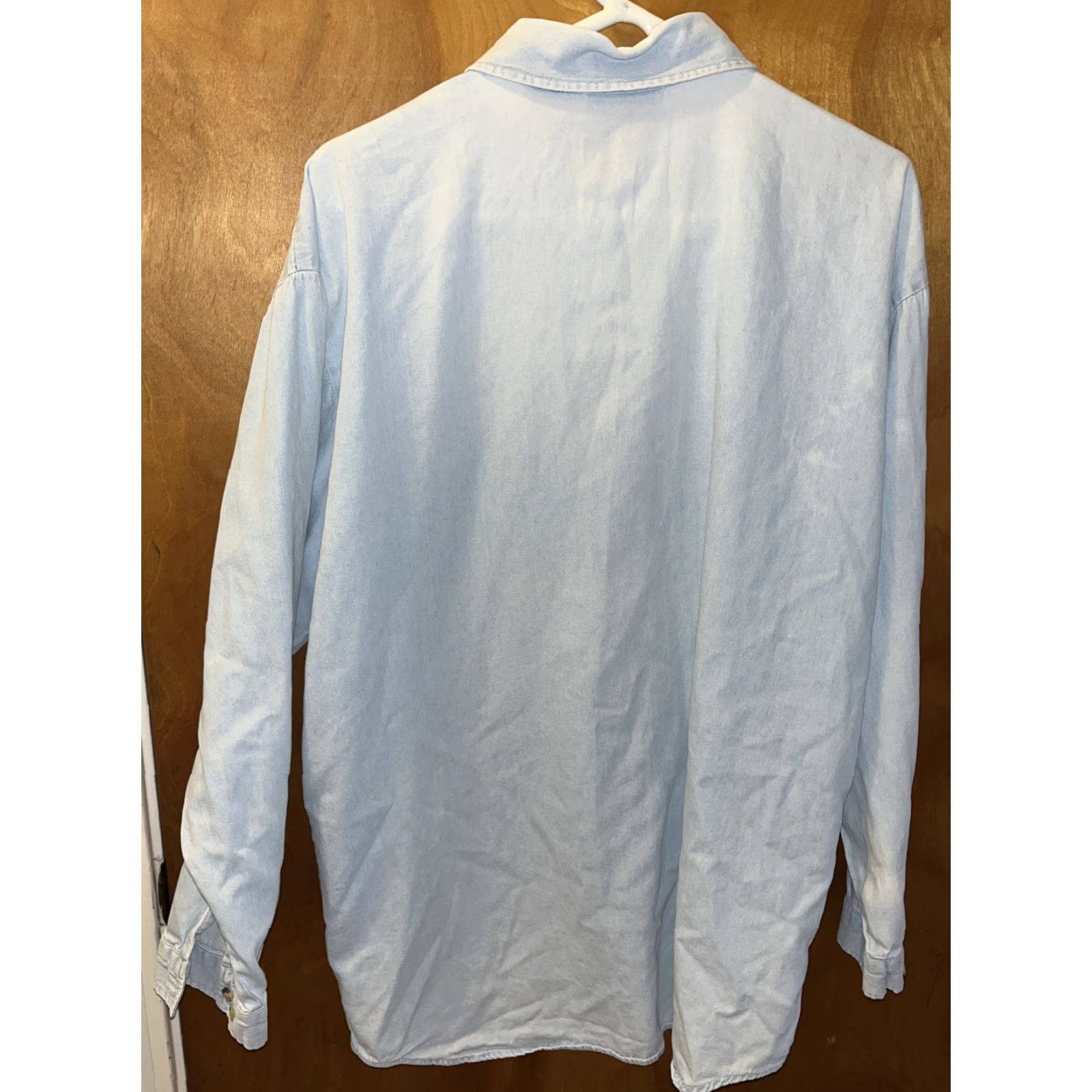Vintage Vtg 90s Looney Tunes Embroidered Taz Daffy Bugs Light Blue L Button Down Shirt Size US L / EU 52-54 / 3 - 6 Thumbnail