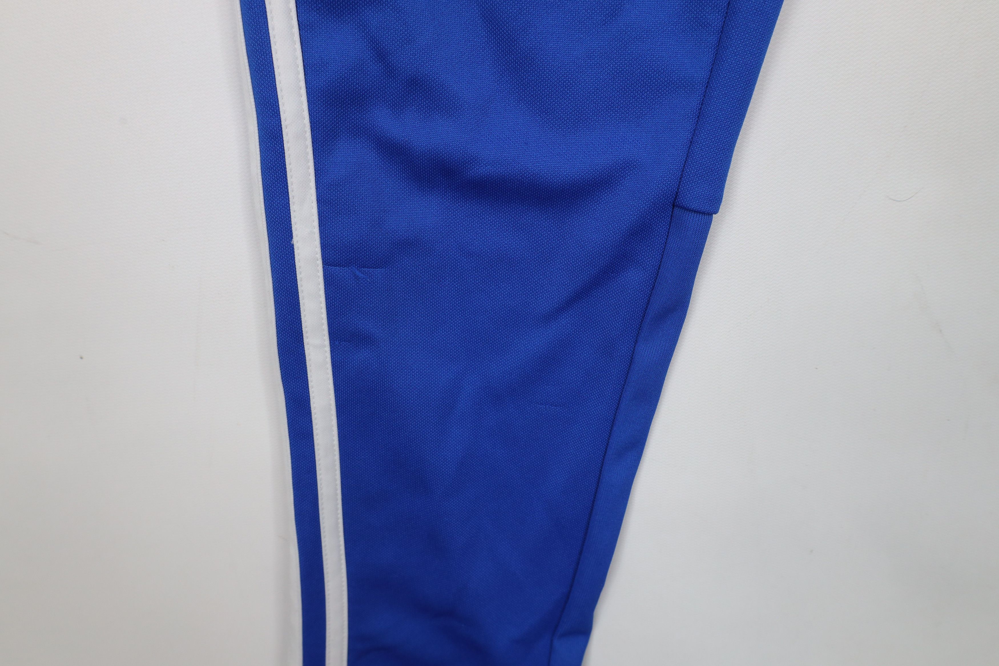 Adidas × Vintage Vintage Y2K Adidas Striped Tapered Leg Soccer Warm Up Pants Size US 32 / EU 48 - 7 Thumbnail