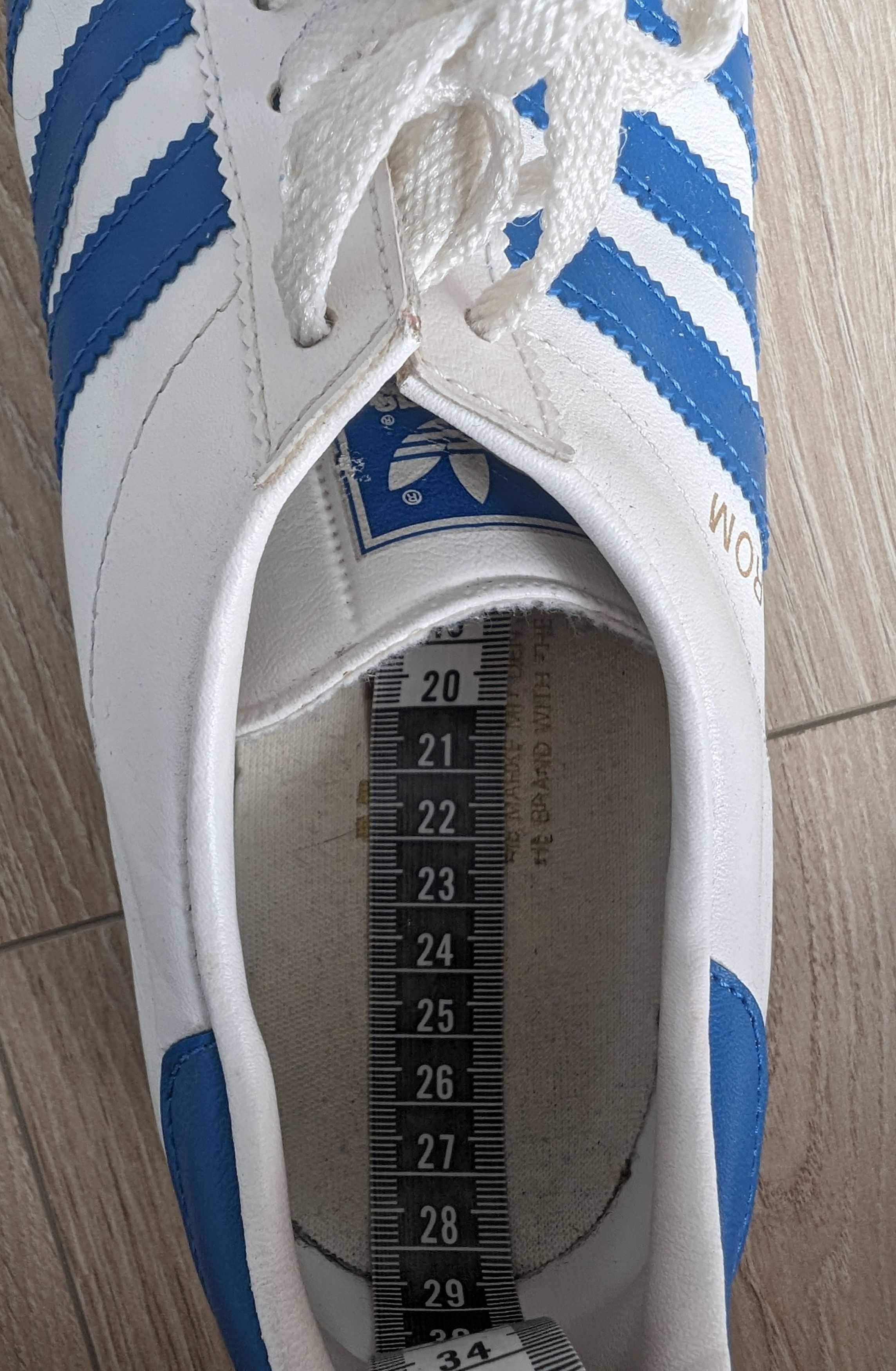 Adidas rom blue stripes online