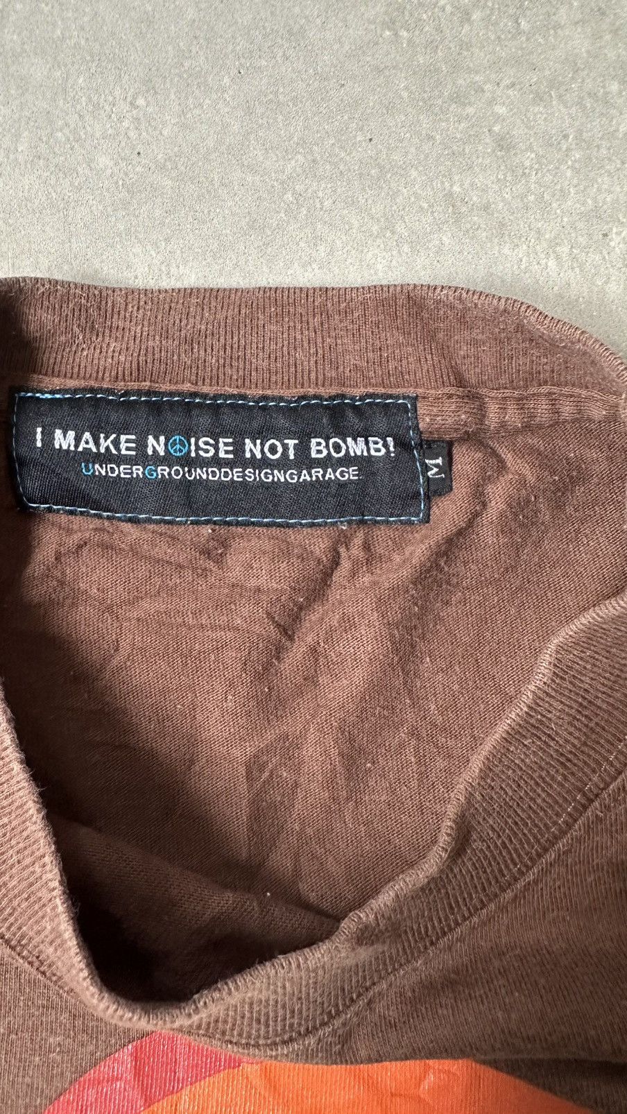 Japanese Brand VINTAGE I MAKE NOISE NOT BOMB UNDERGROUND DESIGN TEE Size US M / EU 48-50 / 2 - 4 Thumbnail