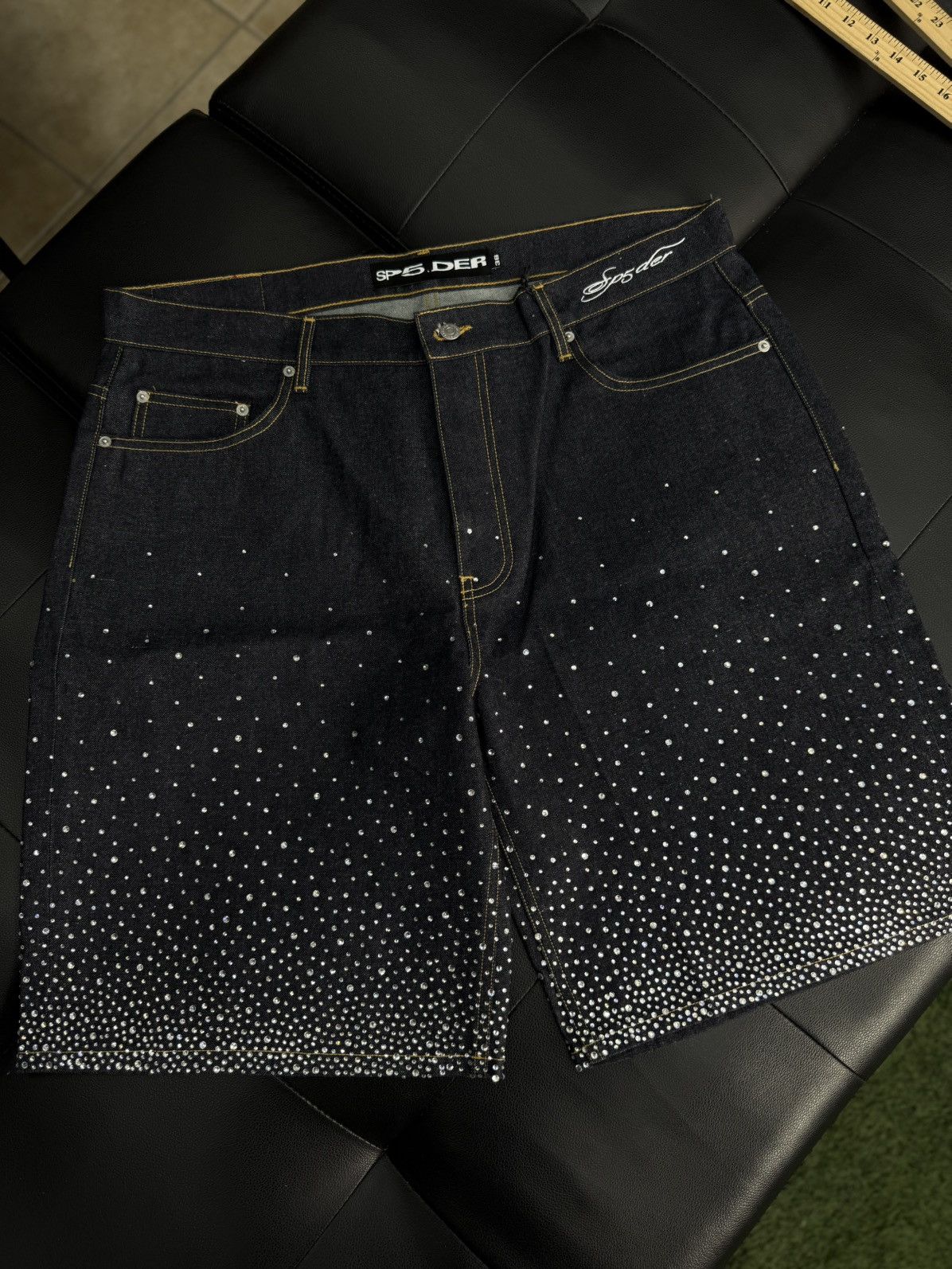Sp5der Sp5der Rhinestone Crystal Jean Shorts Size (38) NEW Size US 38 / EU 54 - 4 Thumbnail