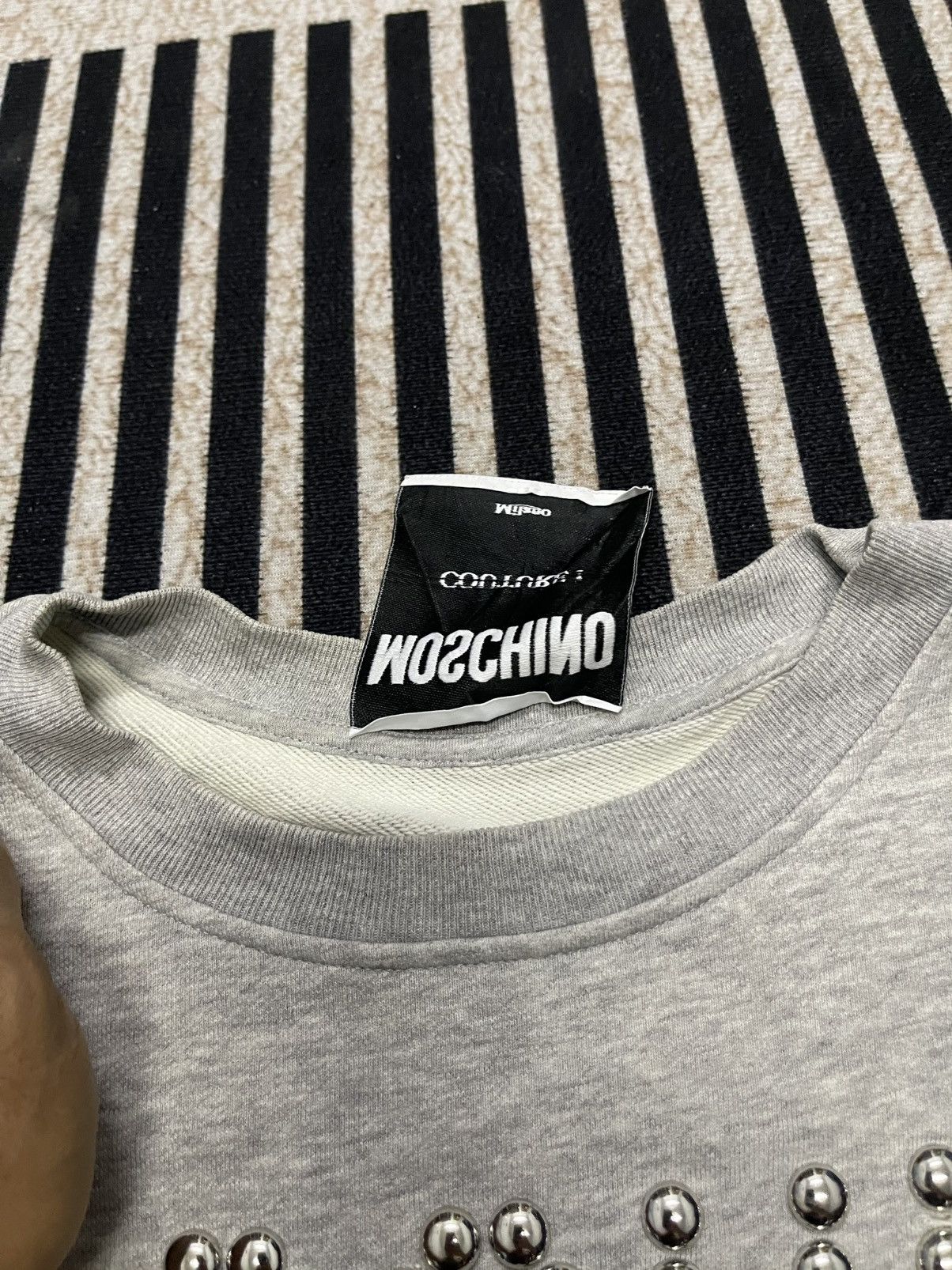 Moschino MOSCHINO WOMEN DOUBLE QUESTION MARK STUDDED CREWNECK RARE Size M / US 6-8 / IT 42-44 - 10 Thumbnail