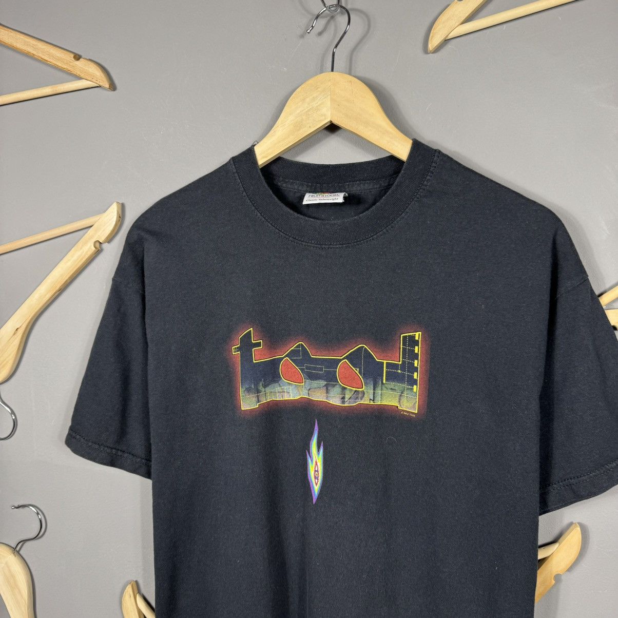 Band Tees TOOL 2002 Diagram Flame Band T-shirt Size US M / EU 48-50 / 2 - 5 Thumbnail