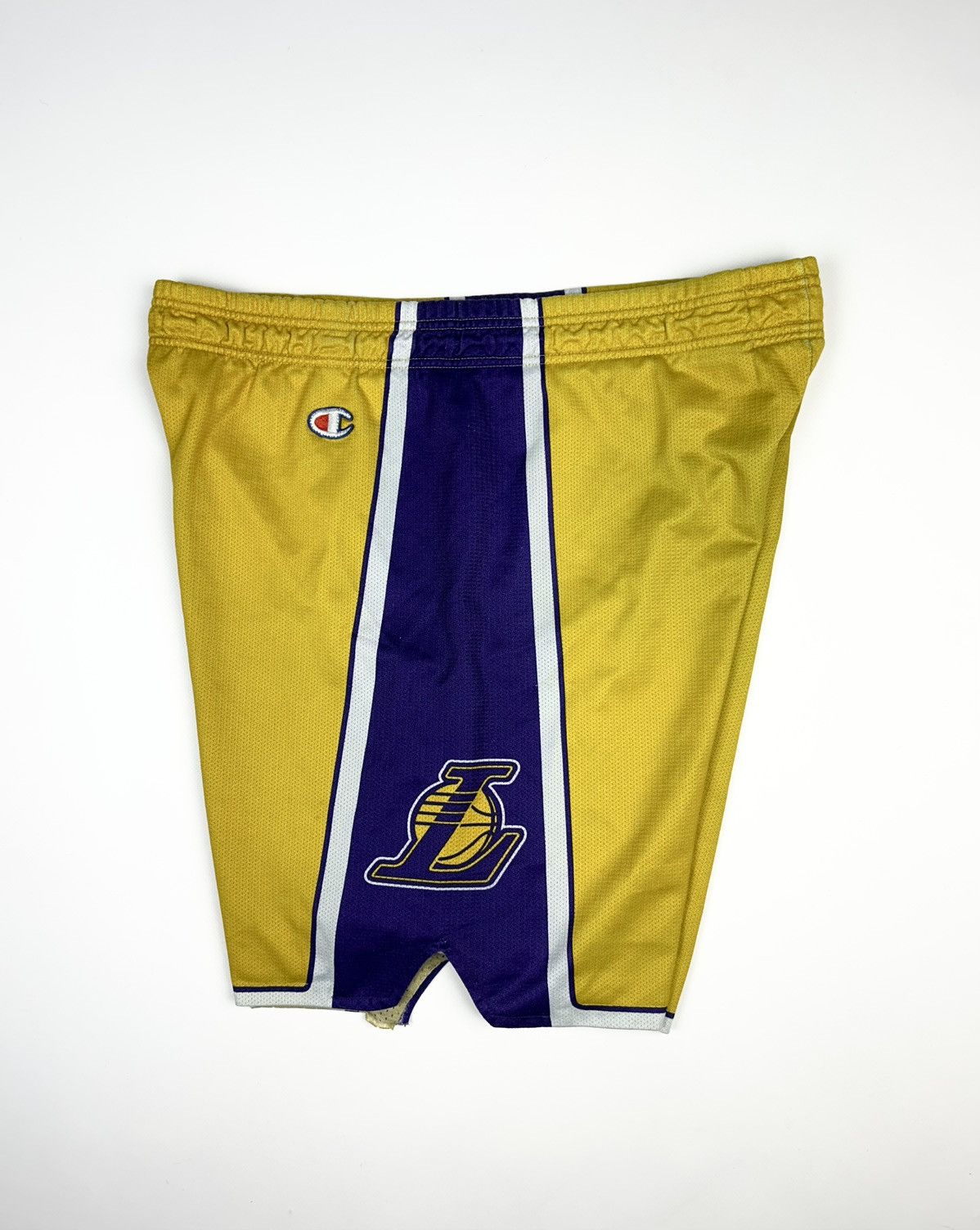 Champion × NBA Lakers vintage yellow Champion NBA basketball shorts Size US 32 / EU 48 - 5 Thumbnail