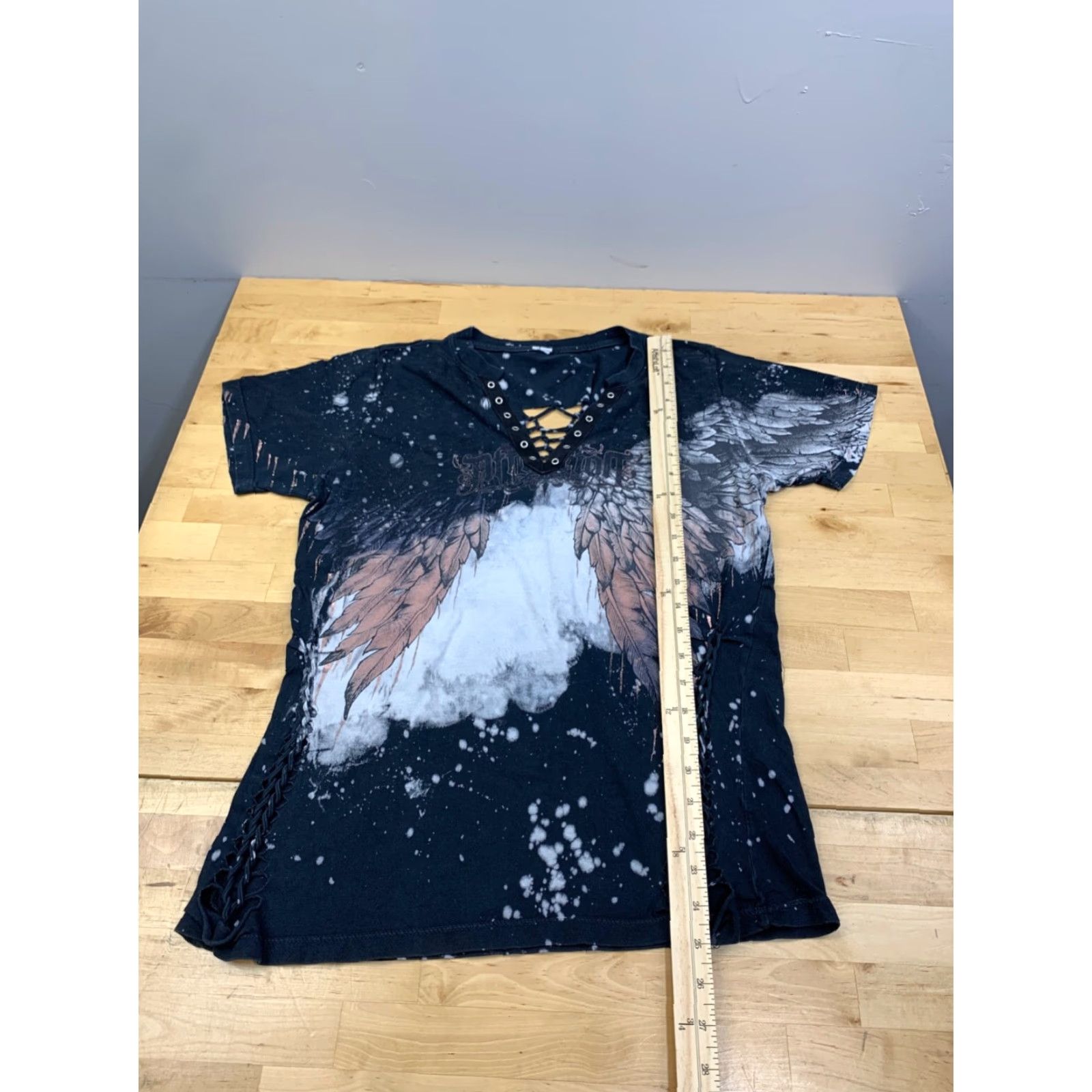 Affliction Affliction V Neck Shirt Womens M/L Black Angel Wings Goth Y2K 11428 Size M / US 6-8 / IT 42-44 - 3 Thumbnail