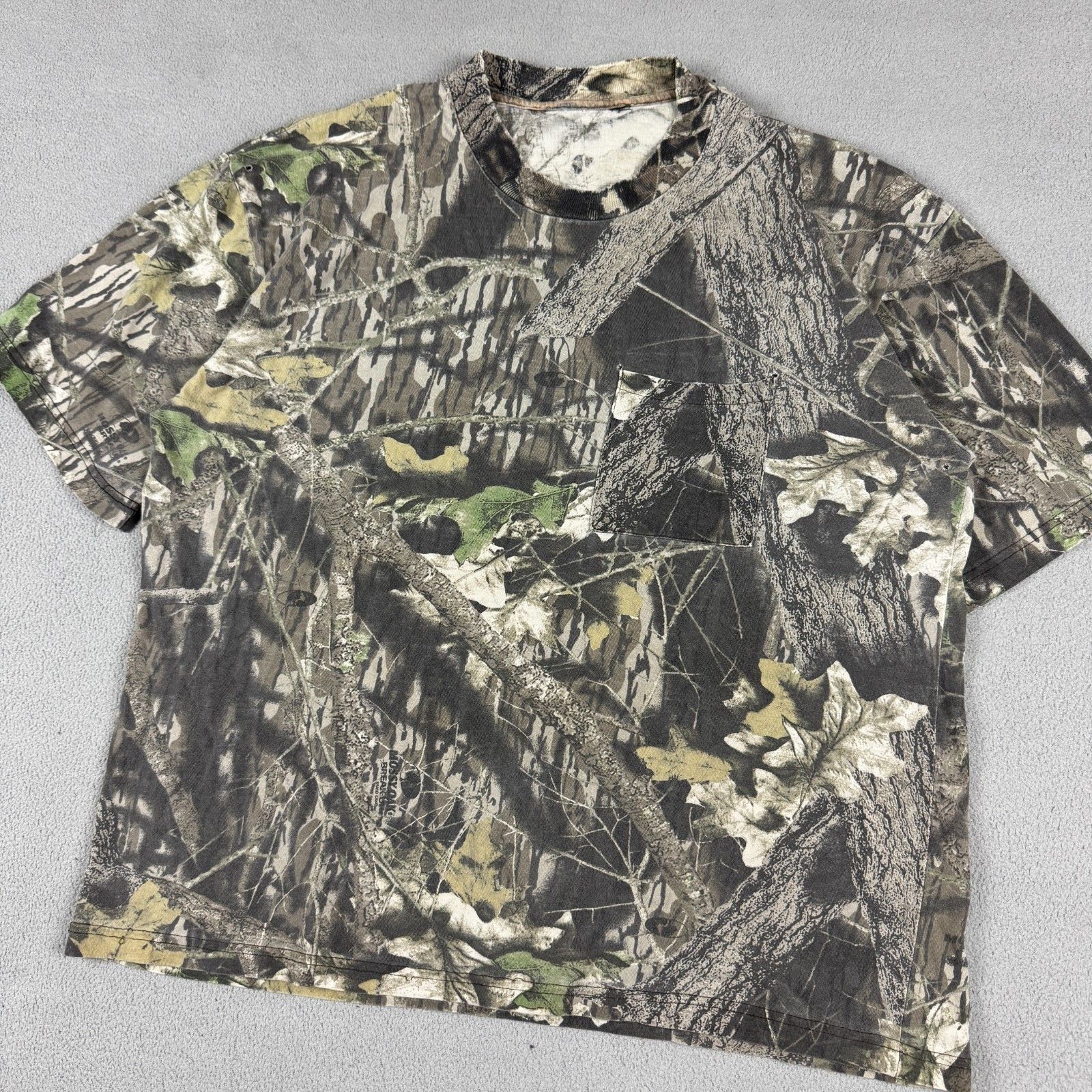 Realtree VTG Camo Pocket T-Shirt Distressed Boxy Realtree Mossy Oak Size US XL / EU 56 / 4 - 8 Thumbnail